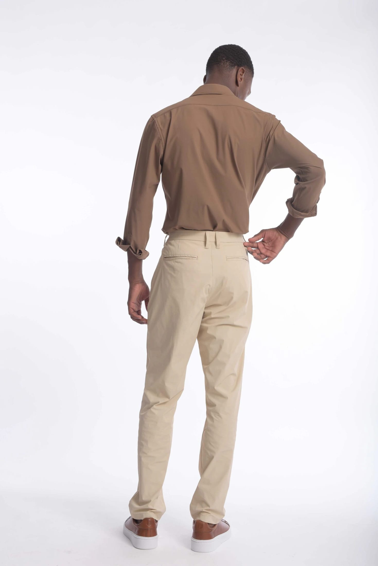 Pantalón Smart Tech Beige - imagen 11