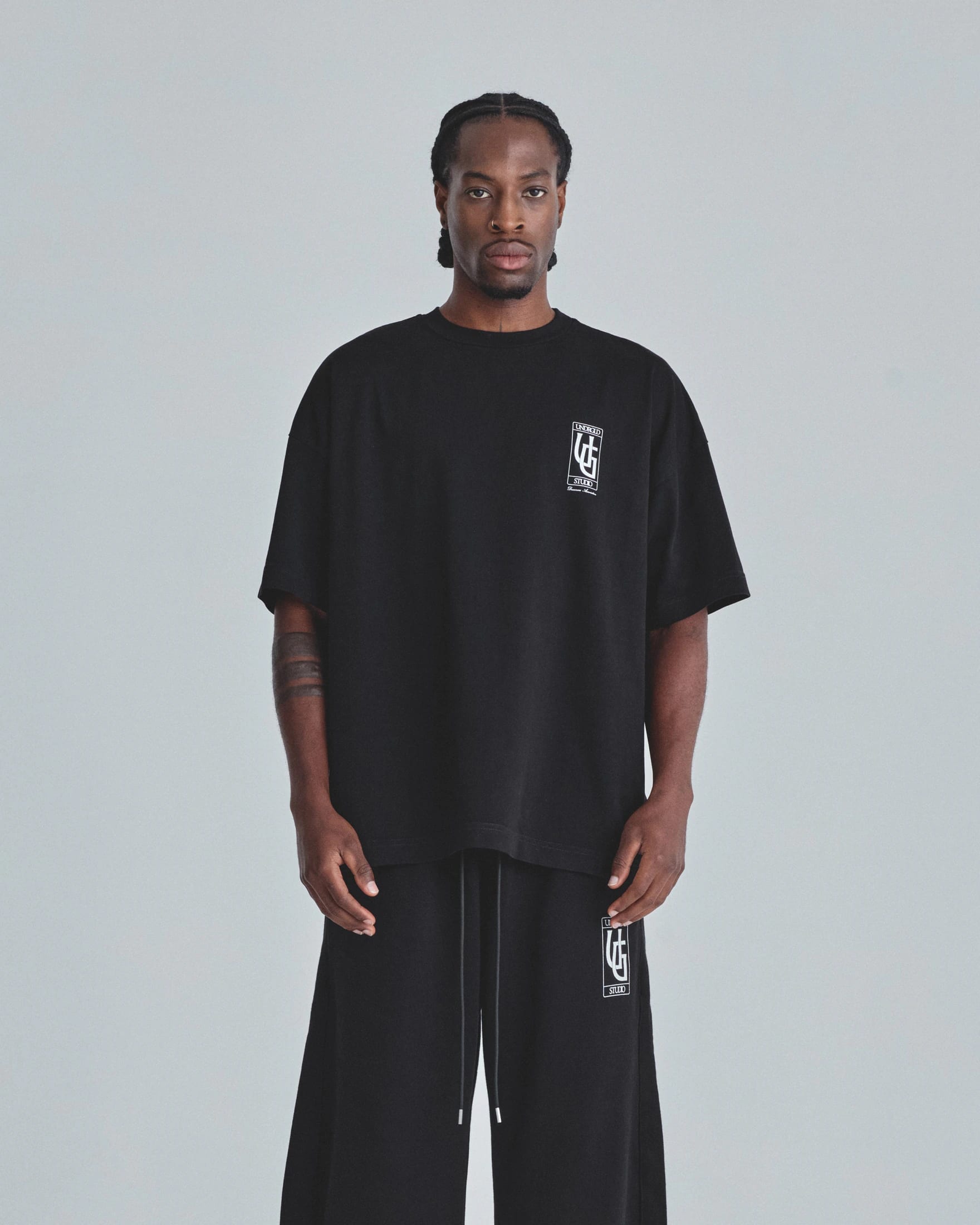 Line UG Frame Tshirt Black - imagen 2