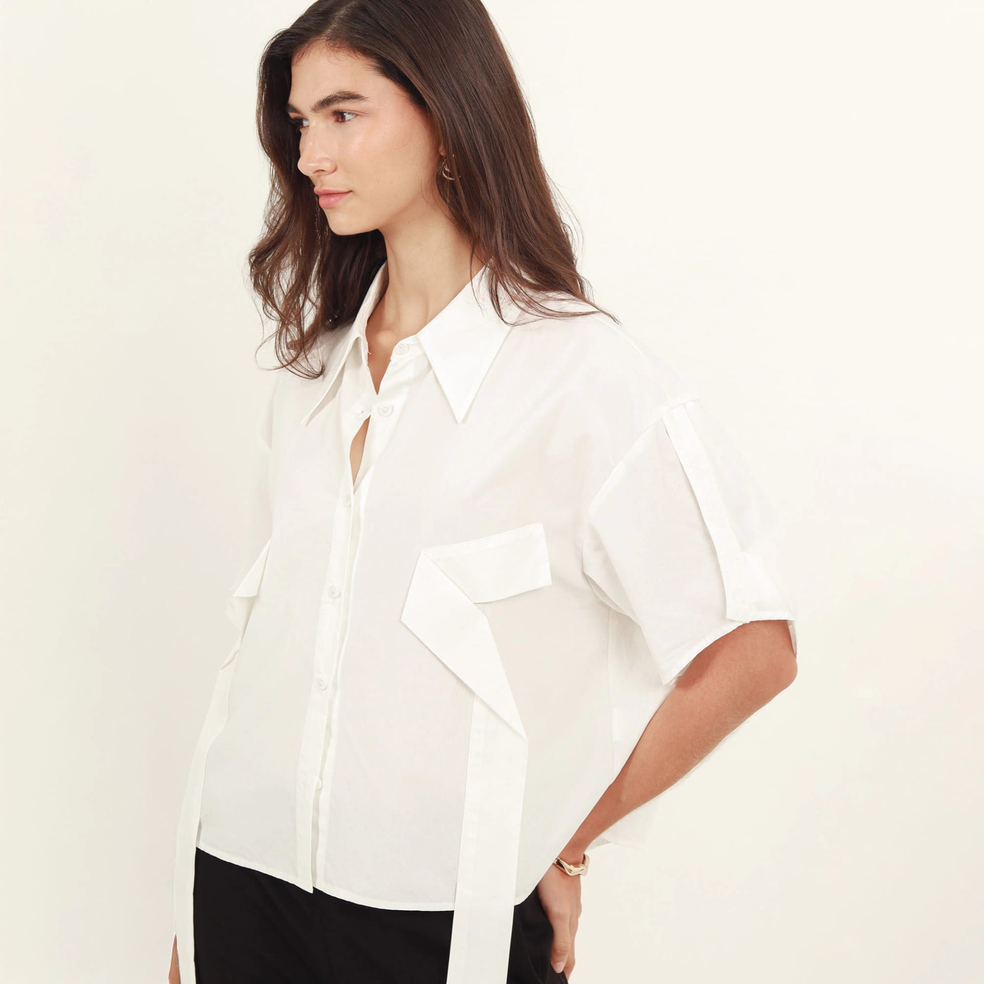 Camisa cuello V manga corta - imagen 1