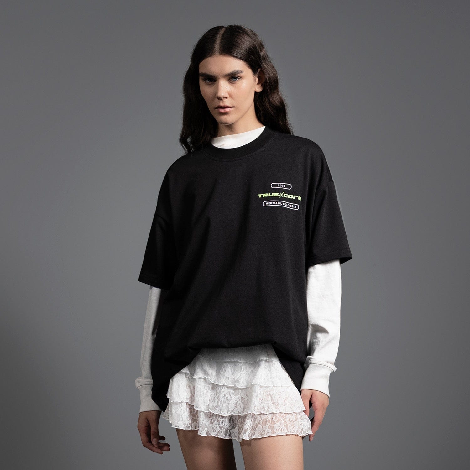 Flower Oversized T-Shirt - Black - imagen 9