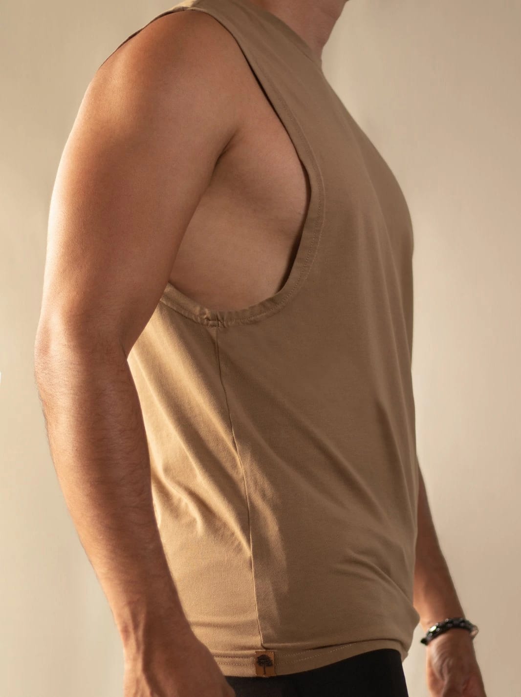 CAMISETA SIN MANGAS - imagen 4