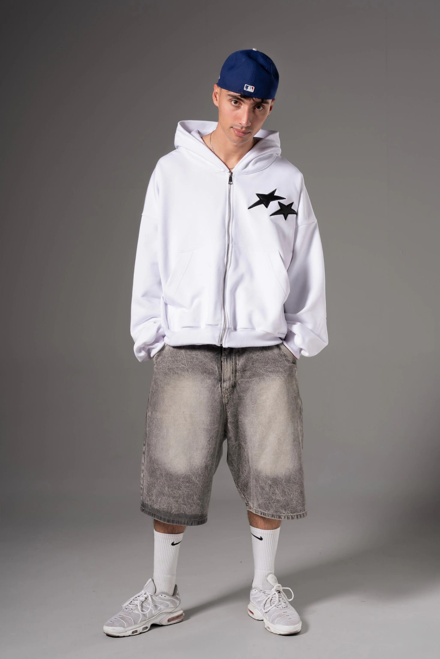Double Zip Hoodie Boxy fit estrellas negras - imagen 2