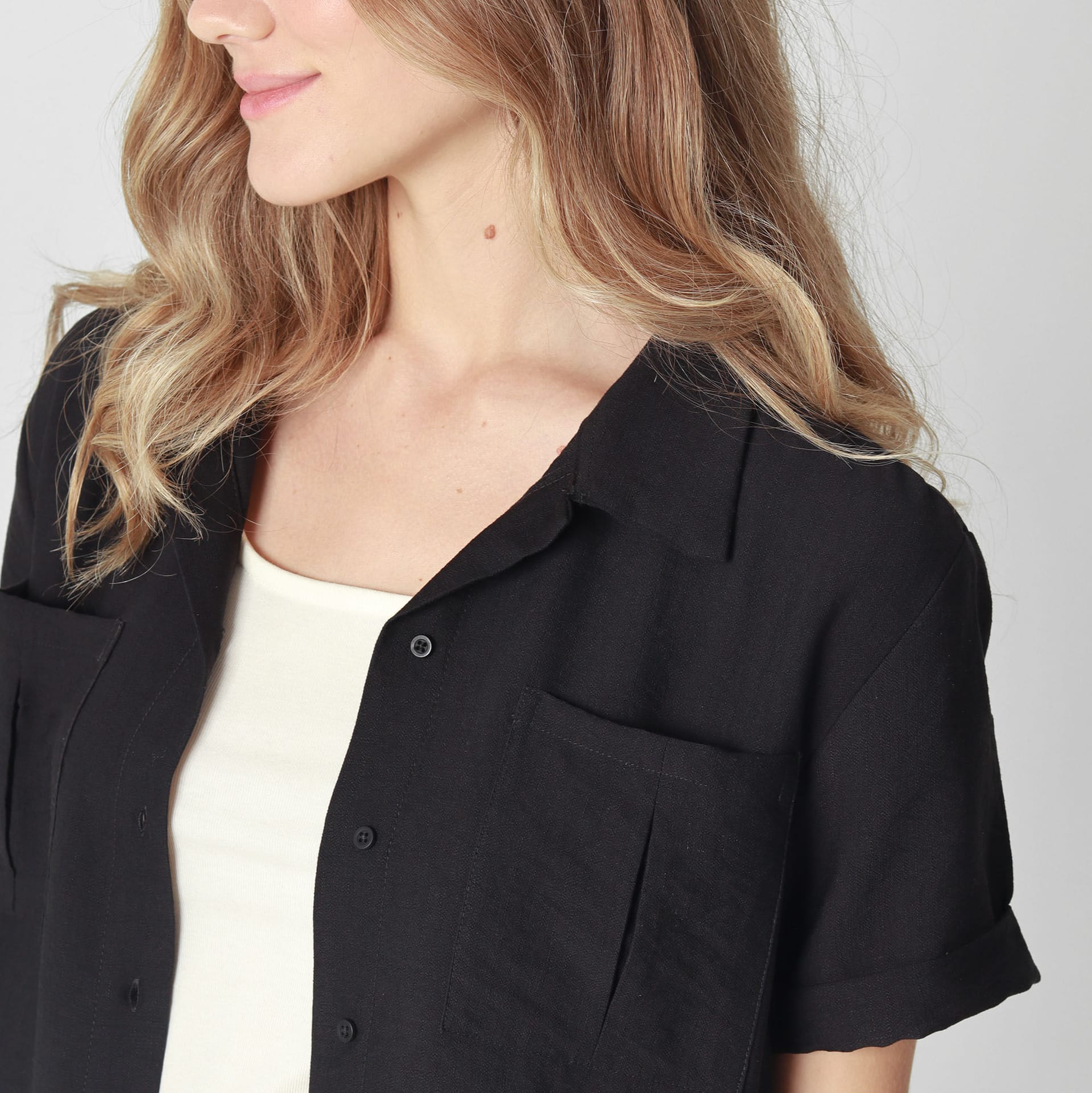 Blusa Cuello Sport Manga Corta - imagen 3
