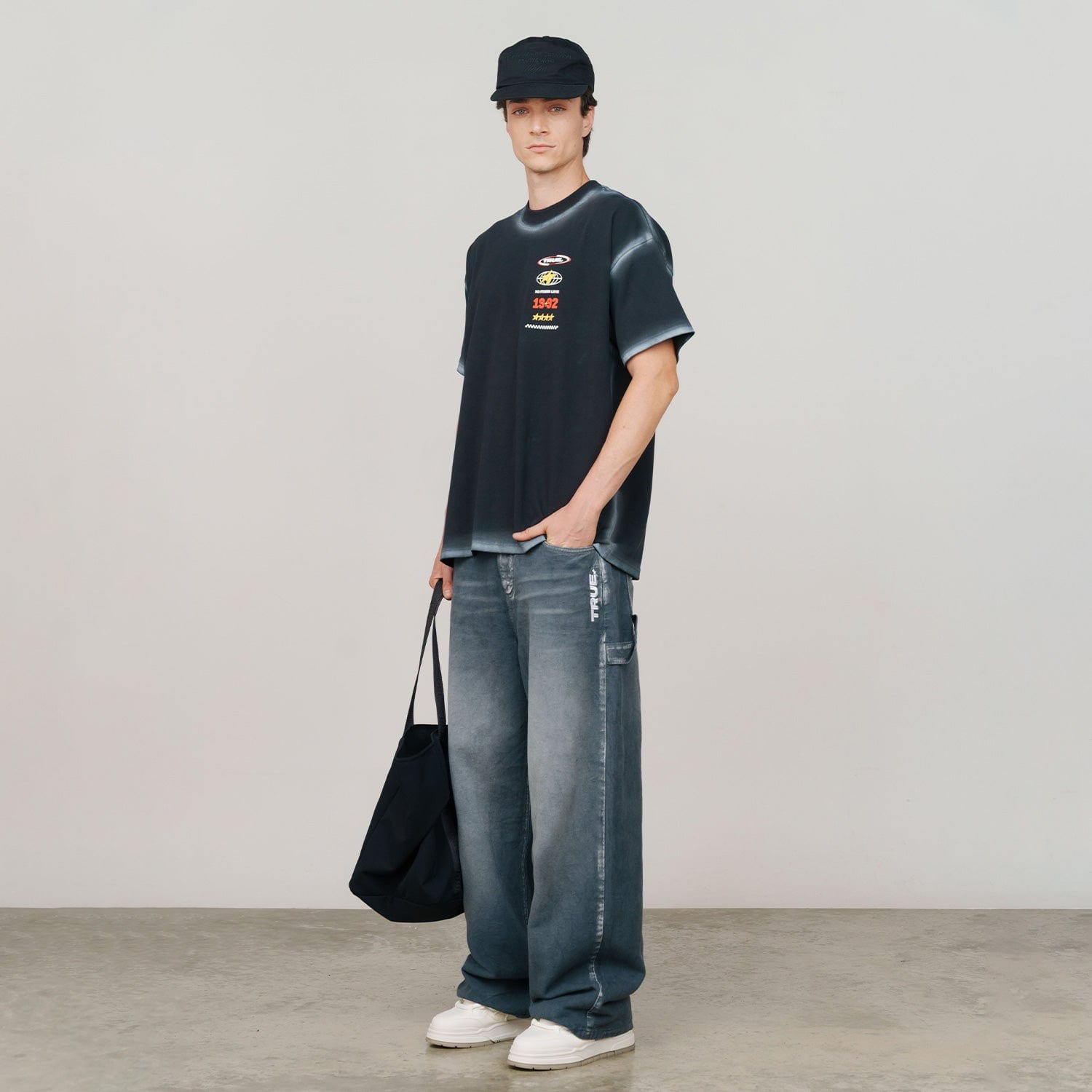 No Finish Line Oversized T-Shirt - Black - imagen 7