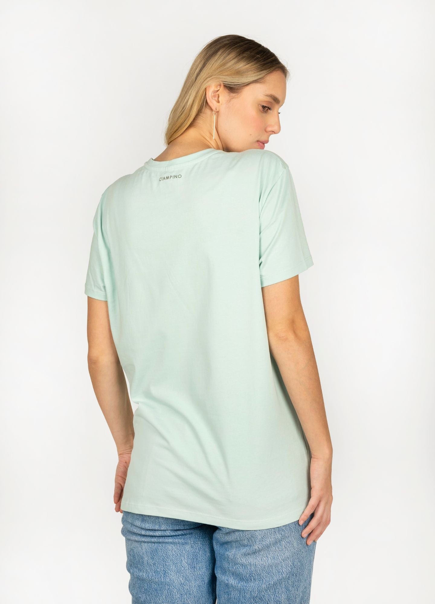 Basic Perezoso Camiseta Regular – Celeste - imagen 2
