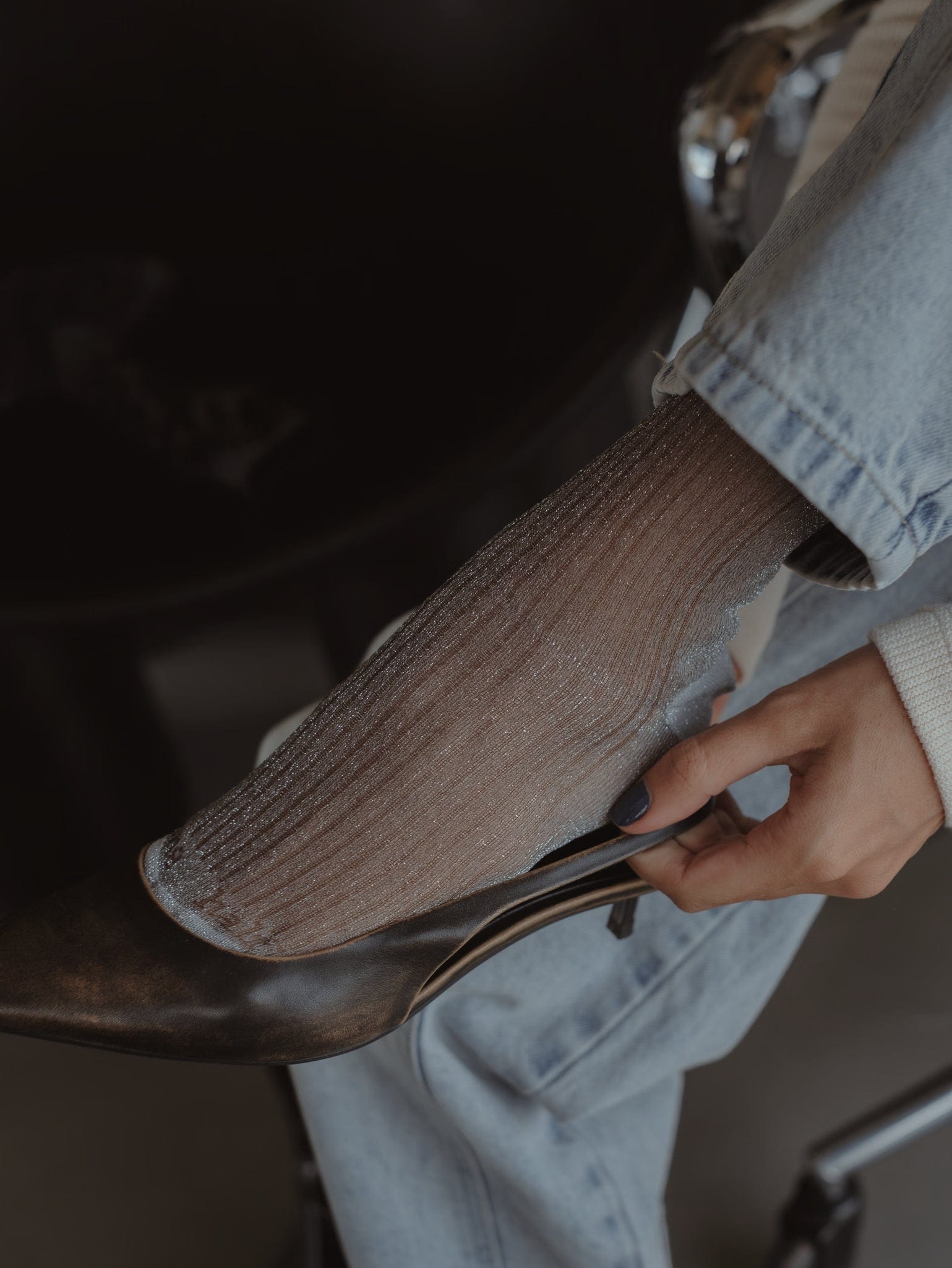 MESH SHINY SOCKS - PLATINUM - imagen 4