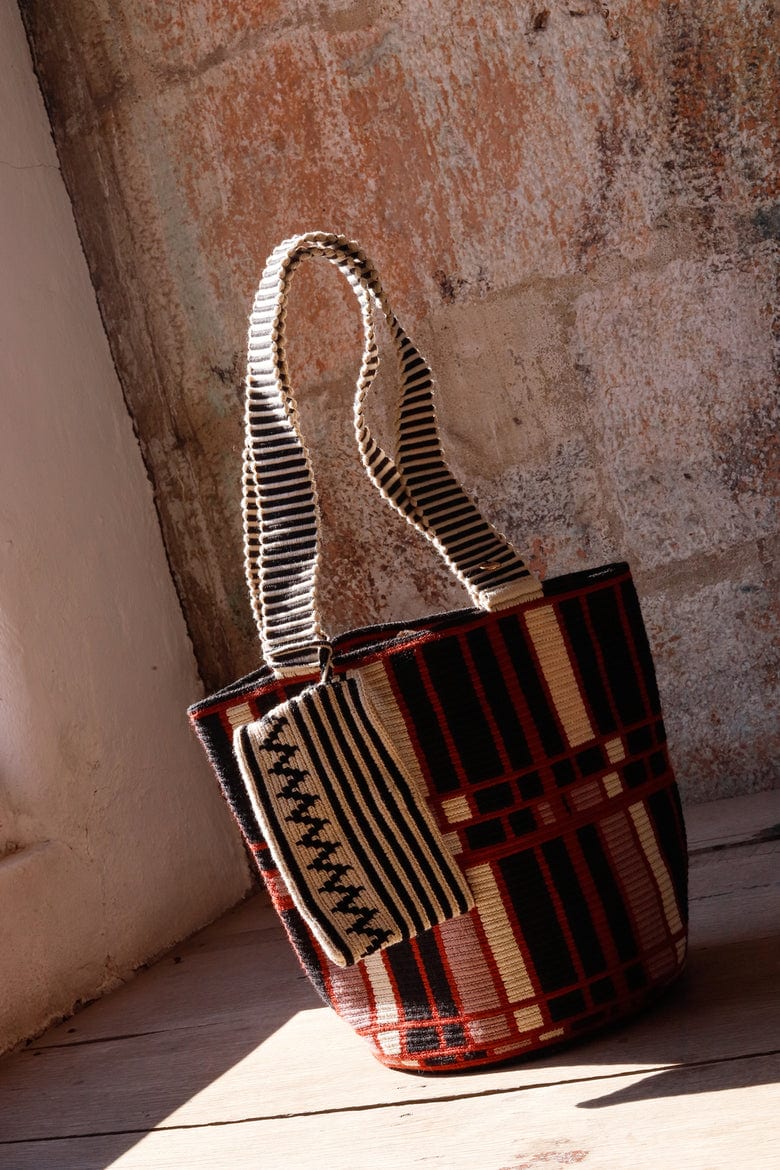 Evora Large Bucket Bag - imagen 5
