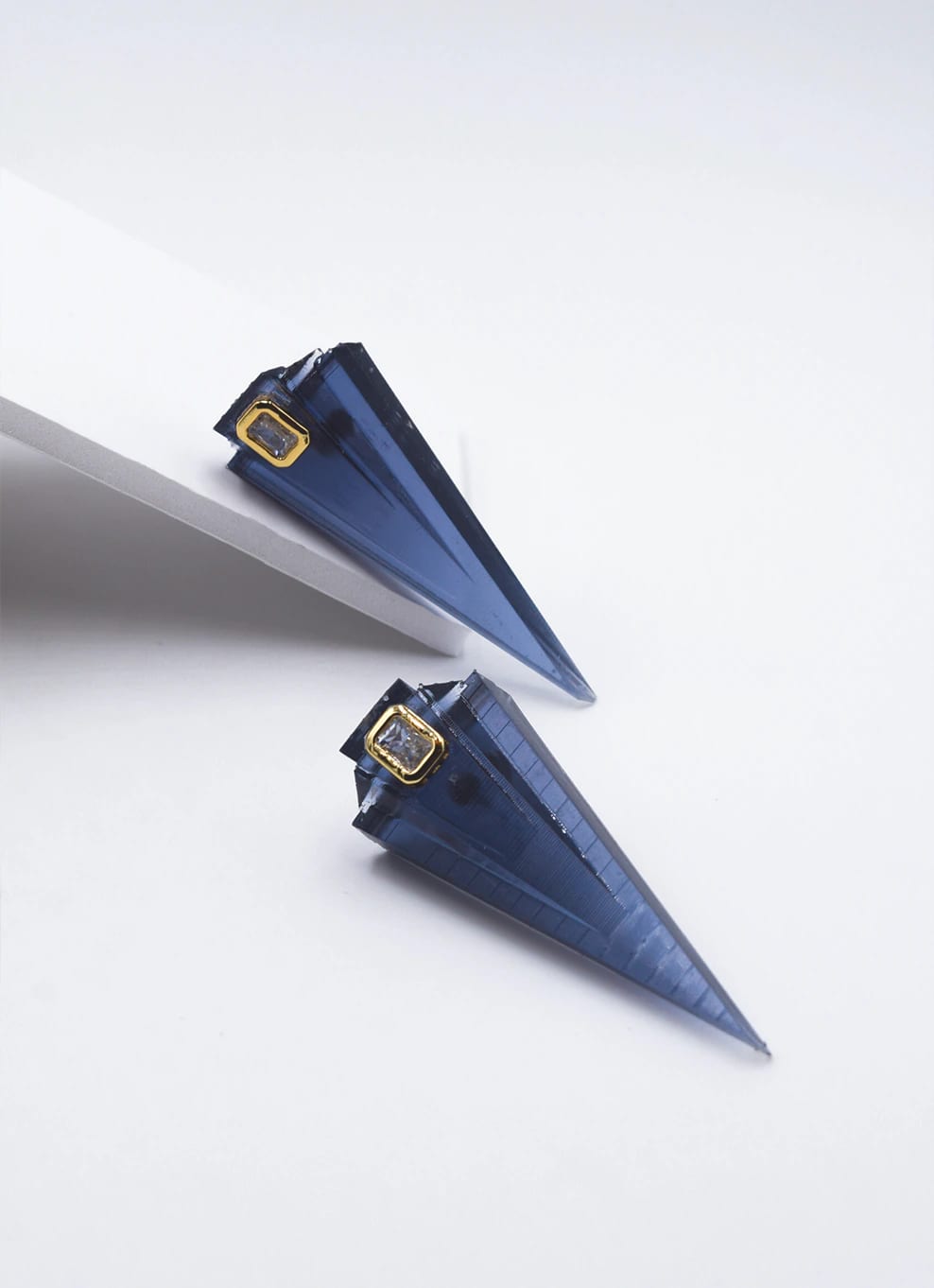 JVxTH - L SMOKY EARRINGS - imagen 5