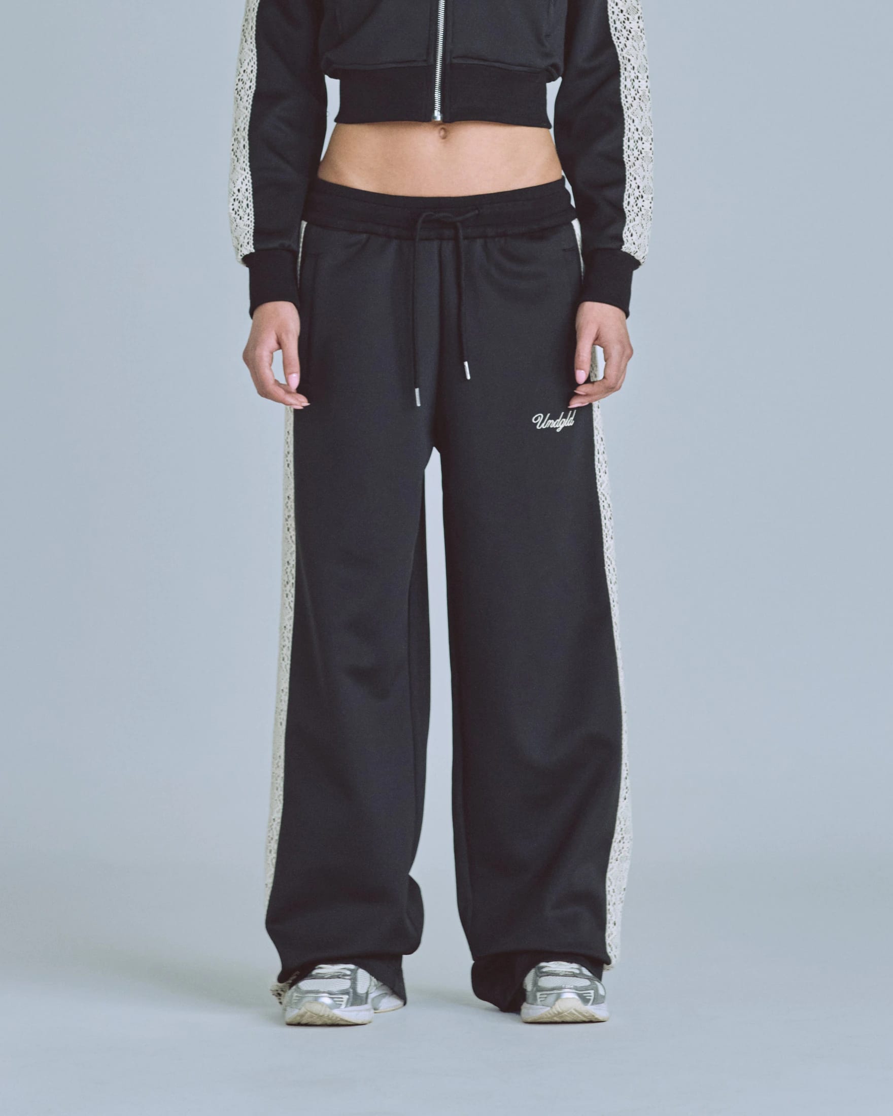 W Basics Undgld Lace-panel Track Pants Black - imagen 2