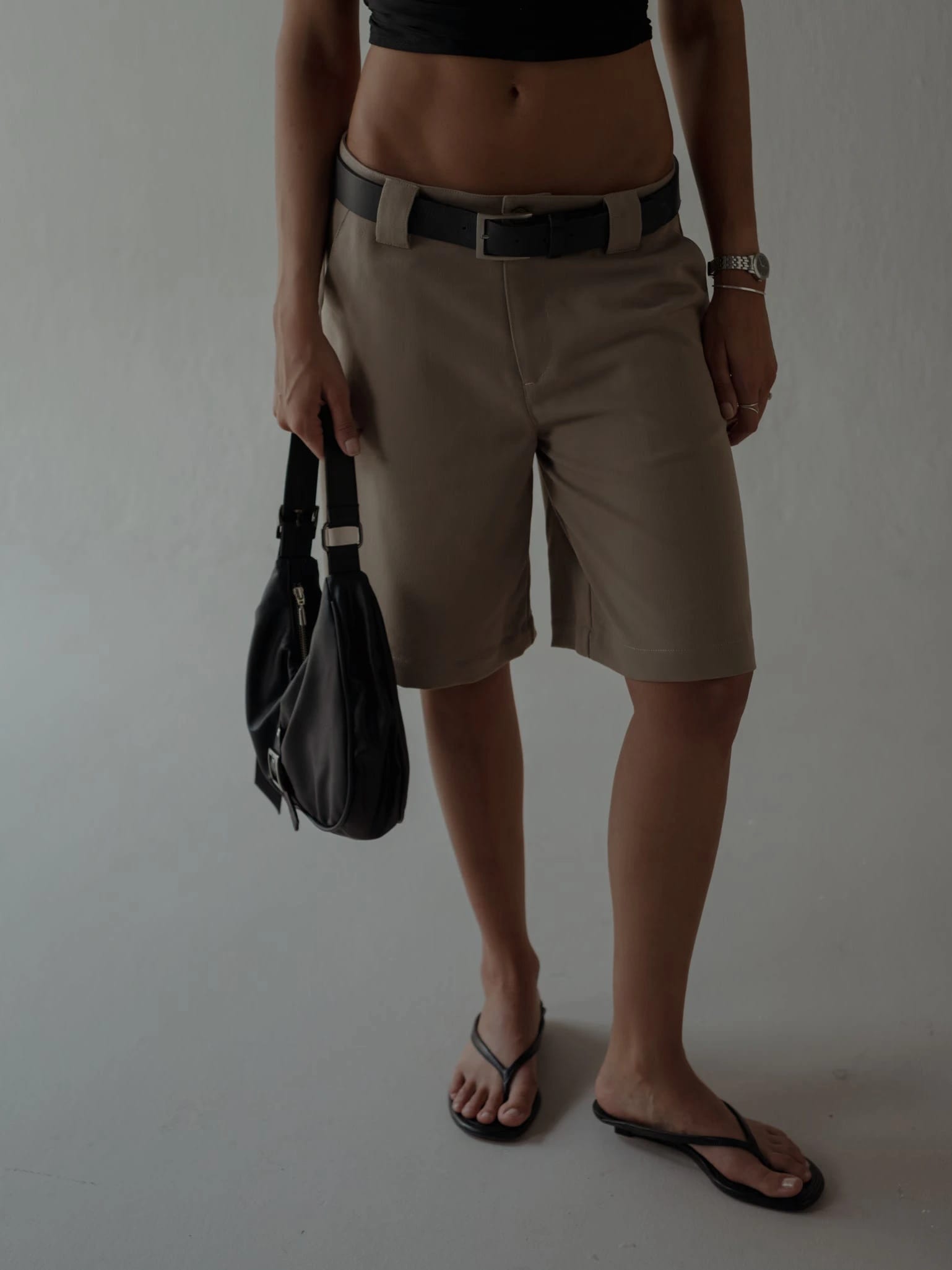 LONG CLASSIC SHORTS - TAUPE - imagen 4