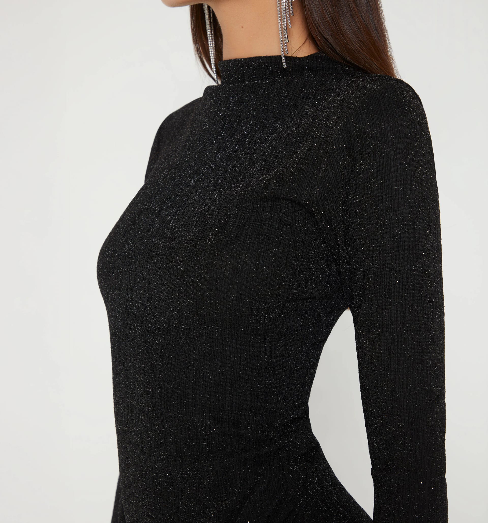 Vestido corto manga larga con insumo - imagen 3