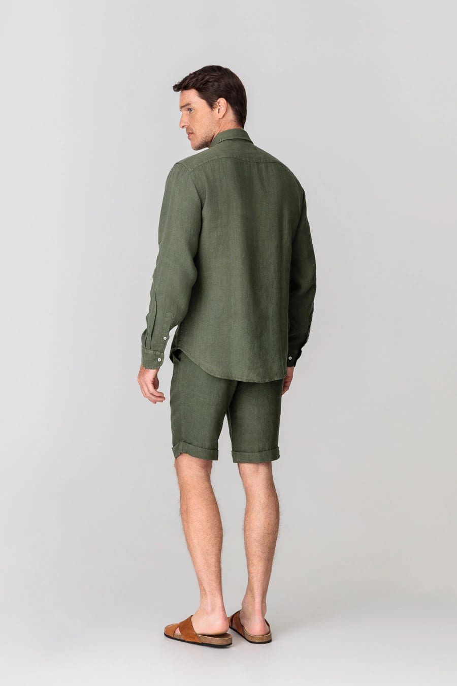 Men's linen shirt military green - imagen 3