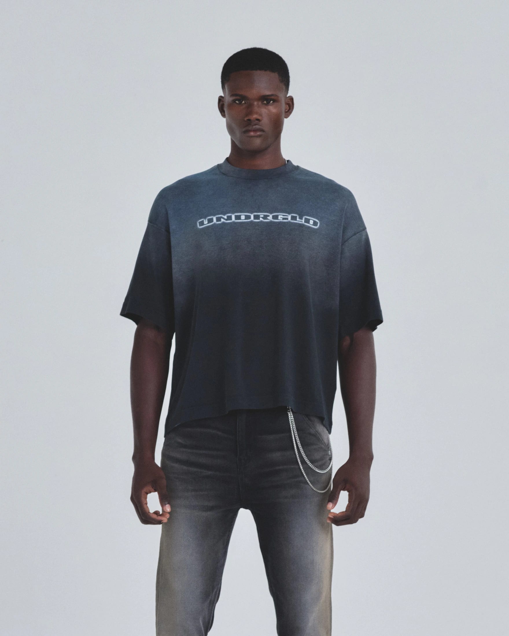 Holy State Beautiful Soul Boxy Fit Tshirt Midnight Black - imagen 2
