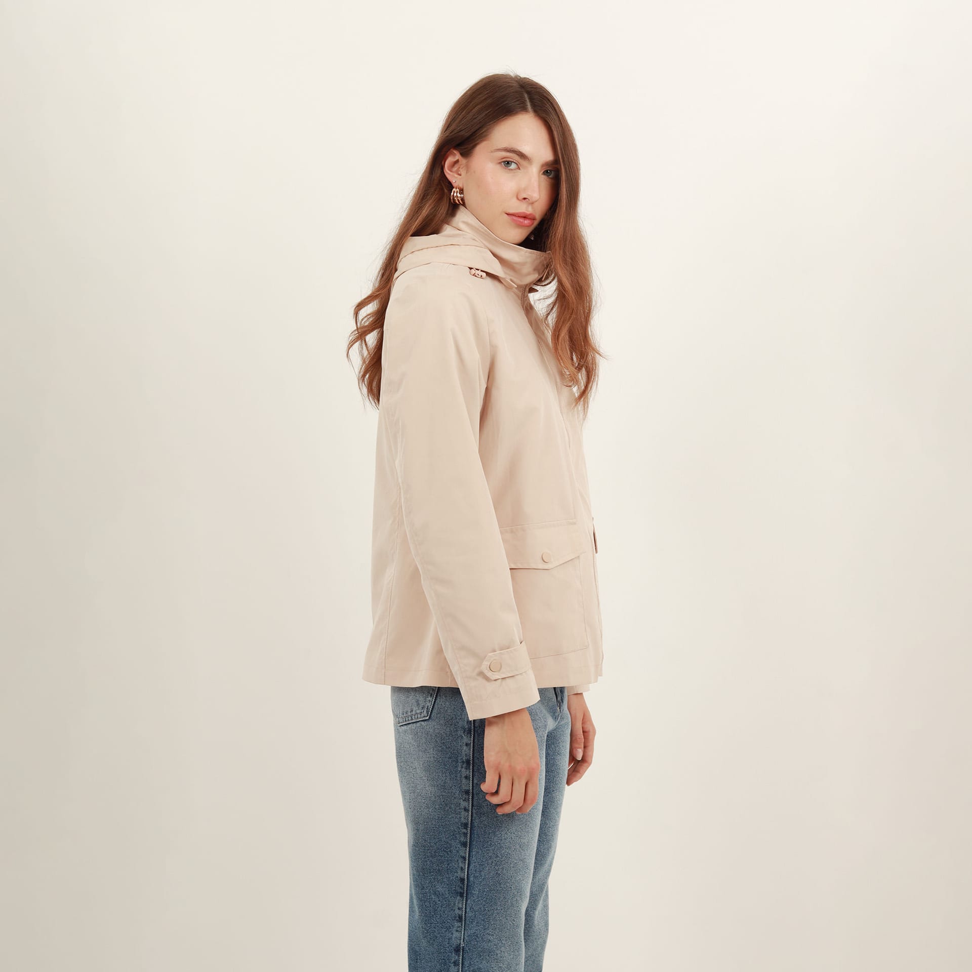 Chaqueta Ligera De Diseño Minimalista - imagen 3