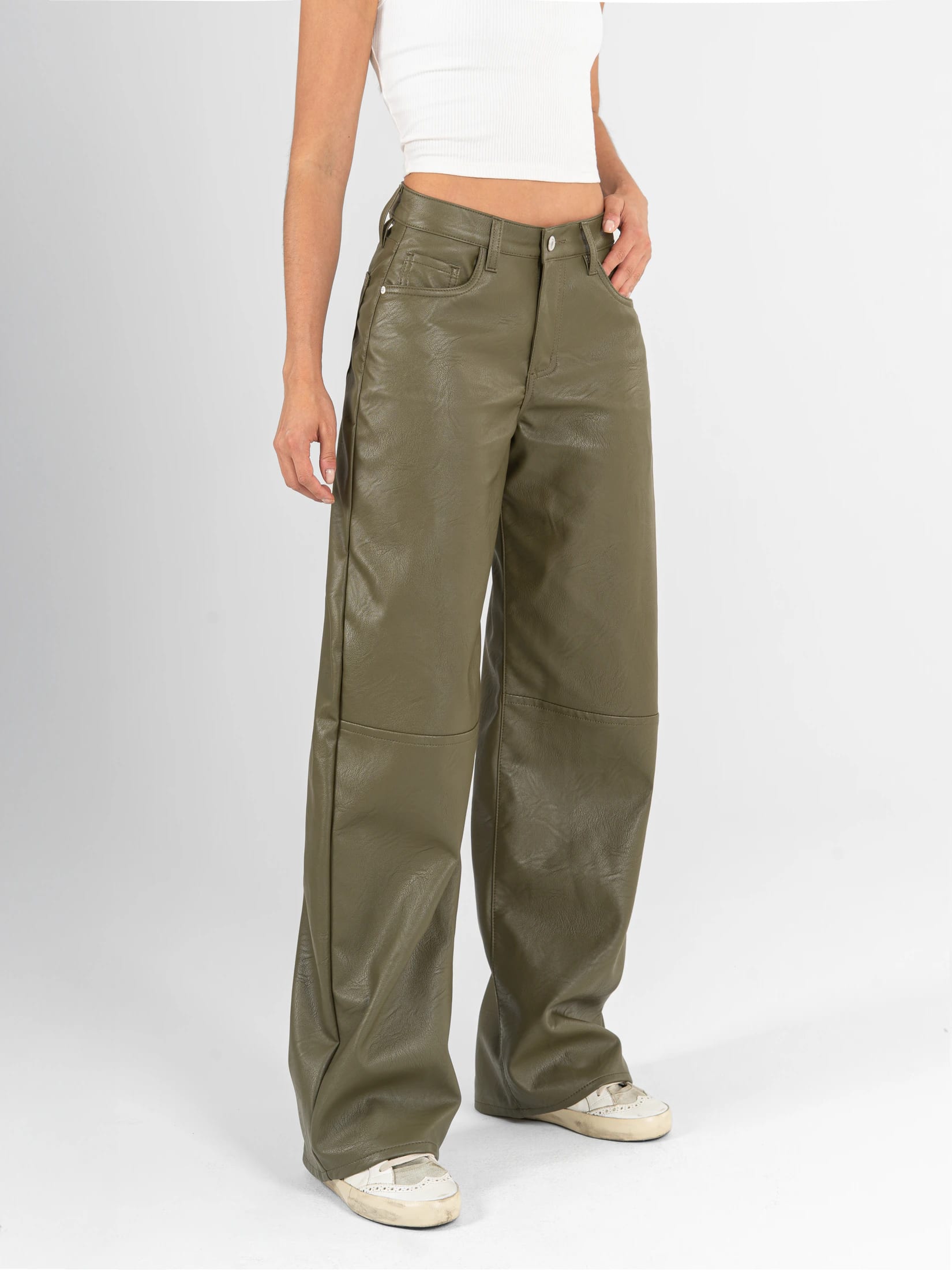 Ref: 0620597 Pantalón wide leg, rígido, tiro alto, efecto cuero, con corte, tono verde - imagen 2