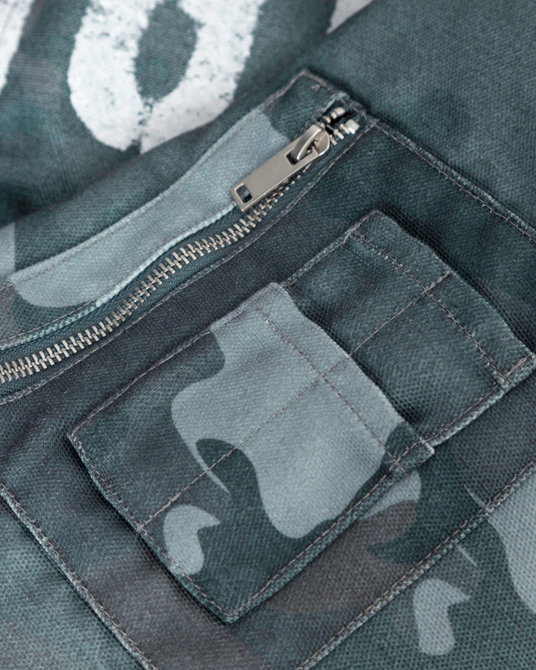 Holy Worn Logo Bomber Jacket Gray Camo - imagen 6