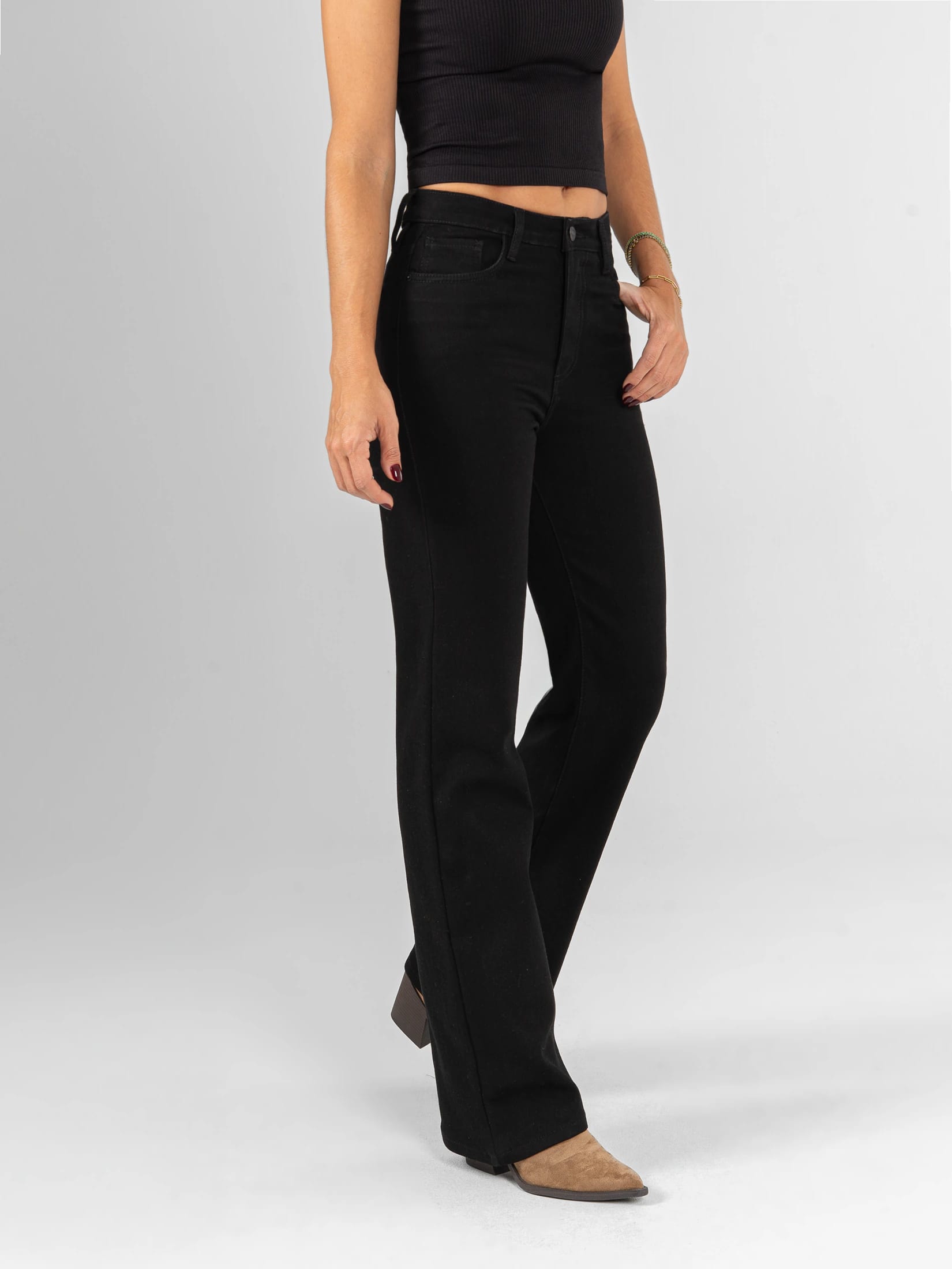 Ref: 066194 Pantalón straight leg stretch, bota recta, tiro alto, tono negro. - imagen 3
