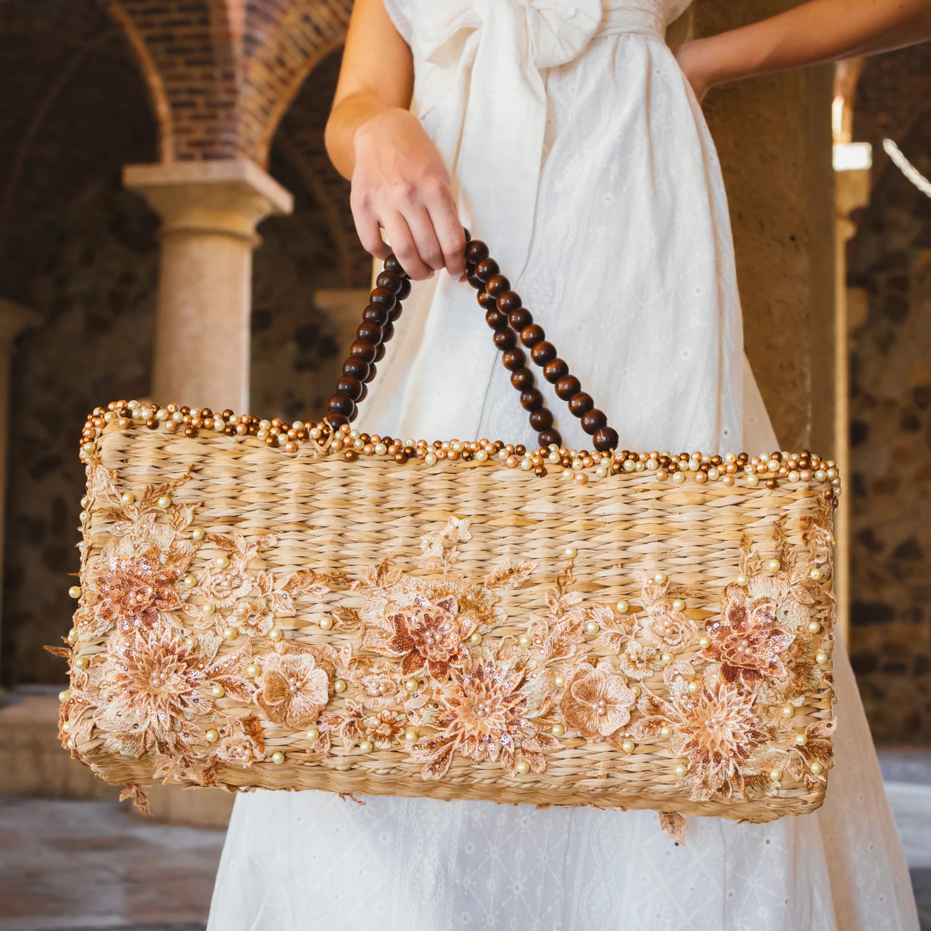 Floral Wicker Handbag - imagen 1