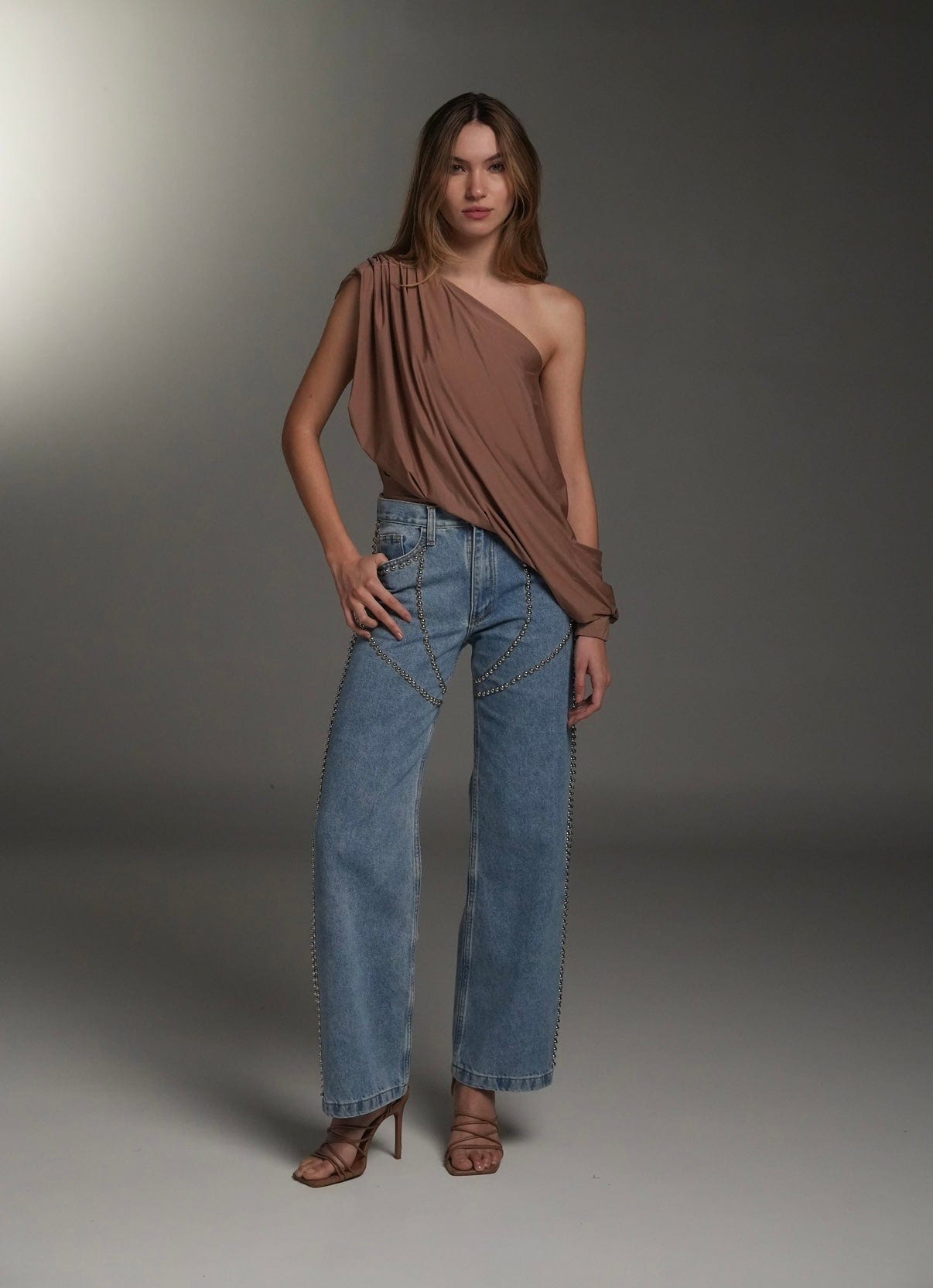 STUDDED JEANS - imagen 4