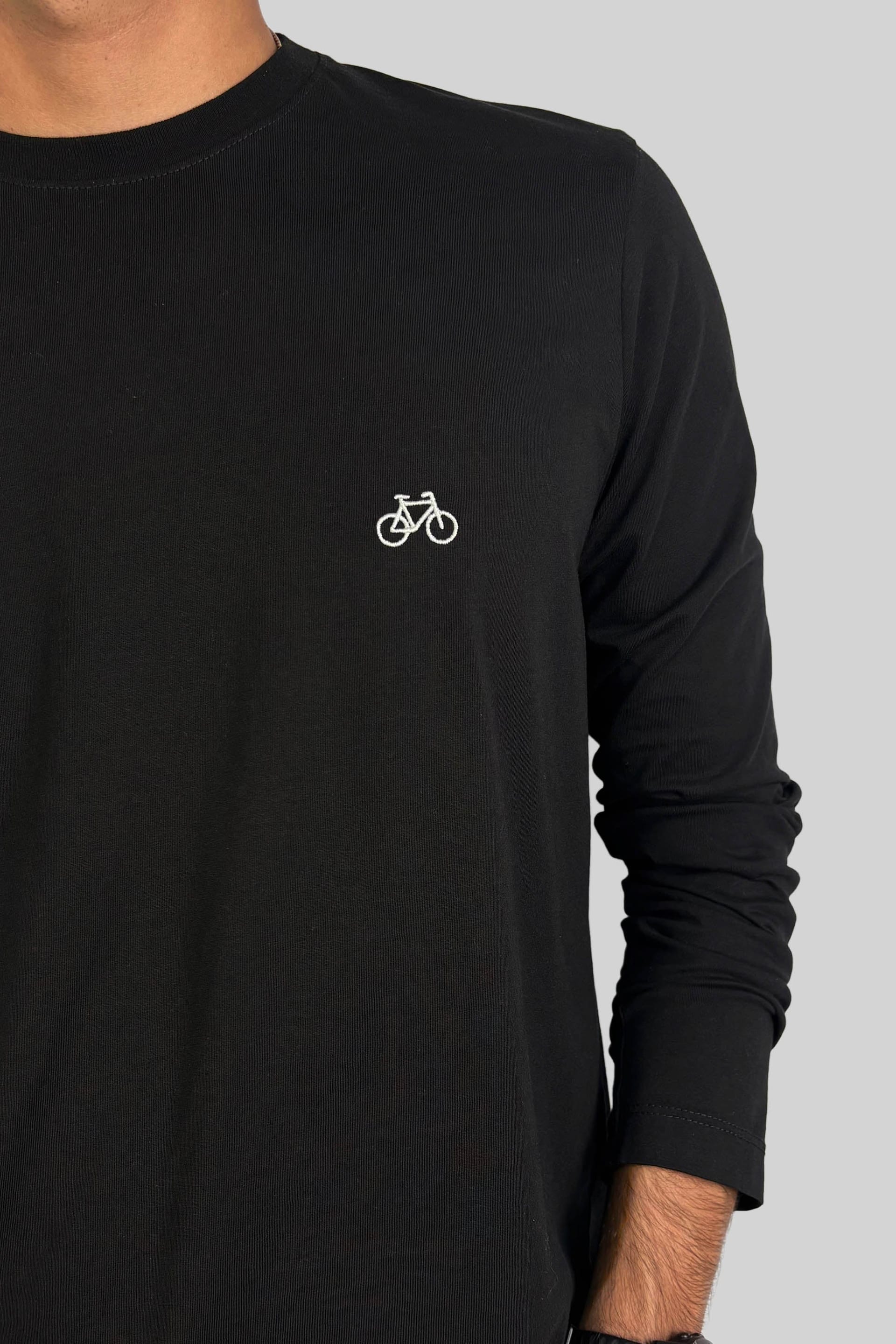 CAMISETA MANGA LARGA NEGRA - imagen 2