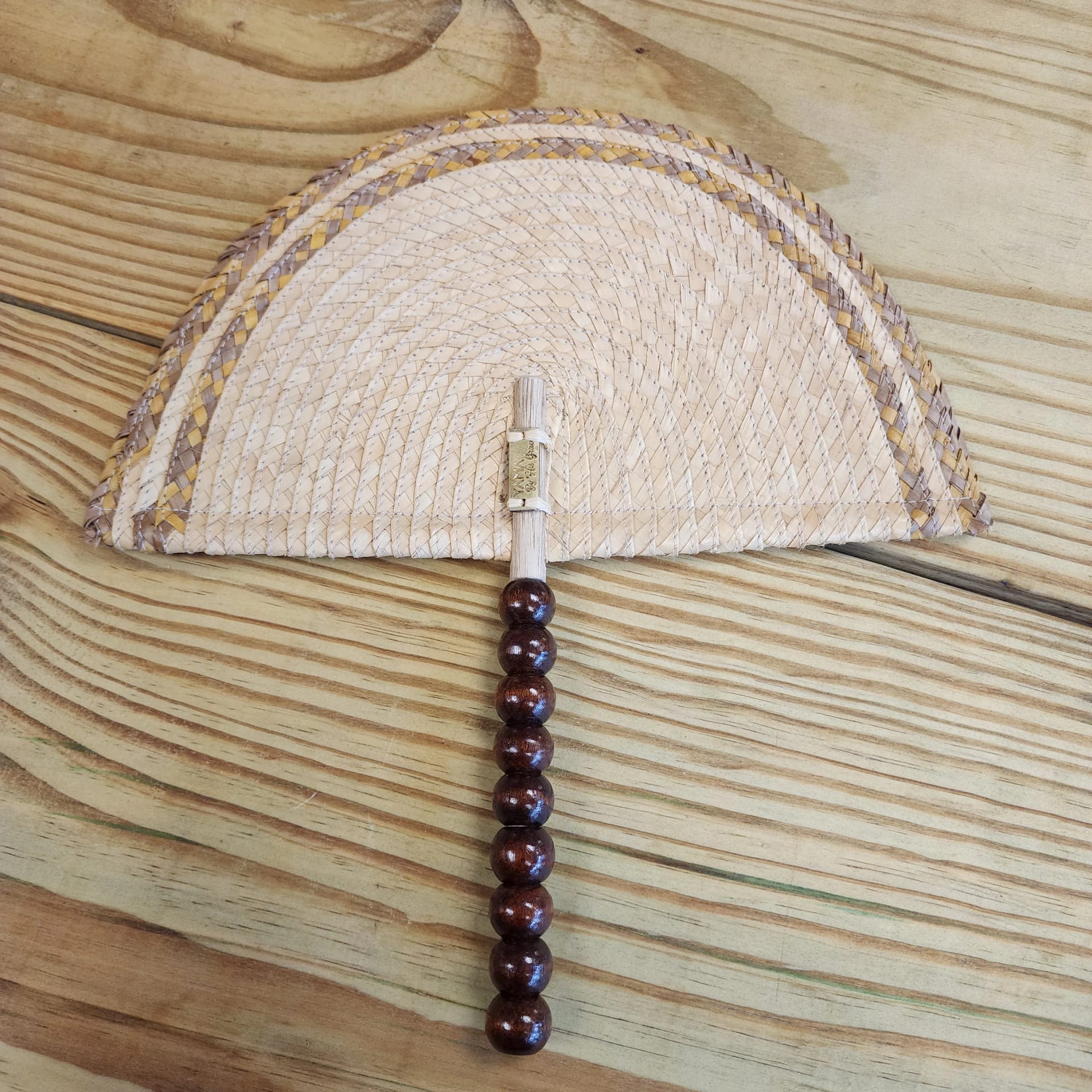 Rustic Woven Hand Fan - imagen 2