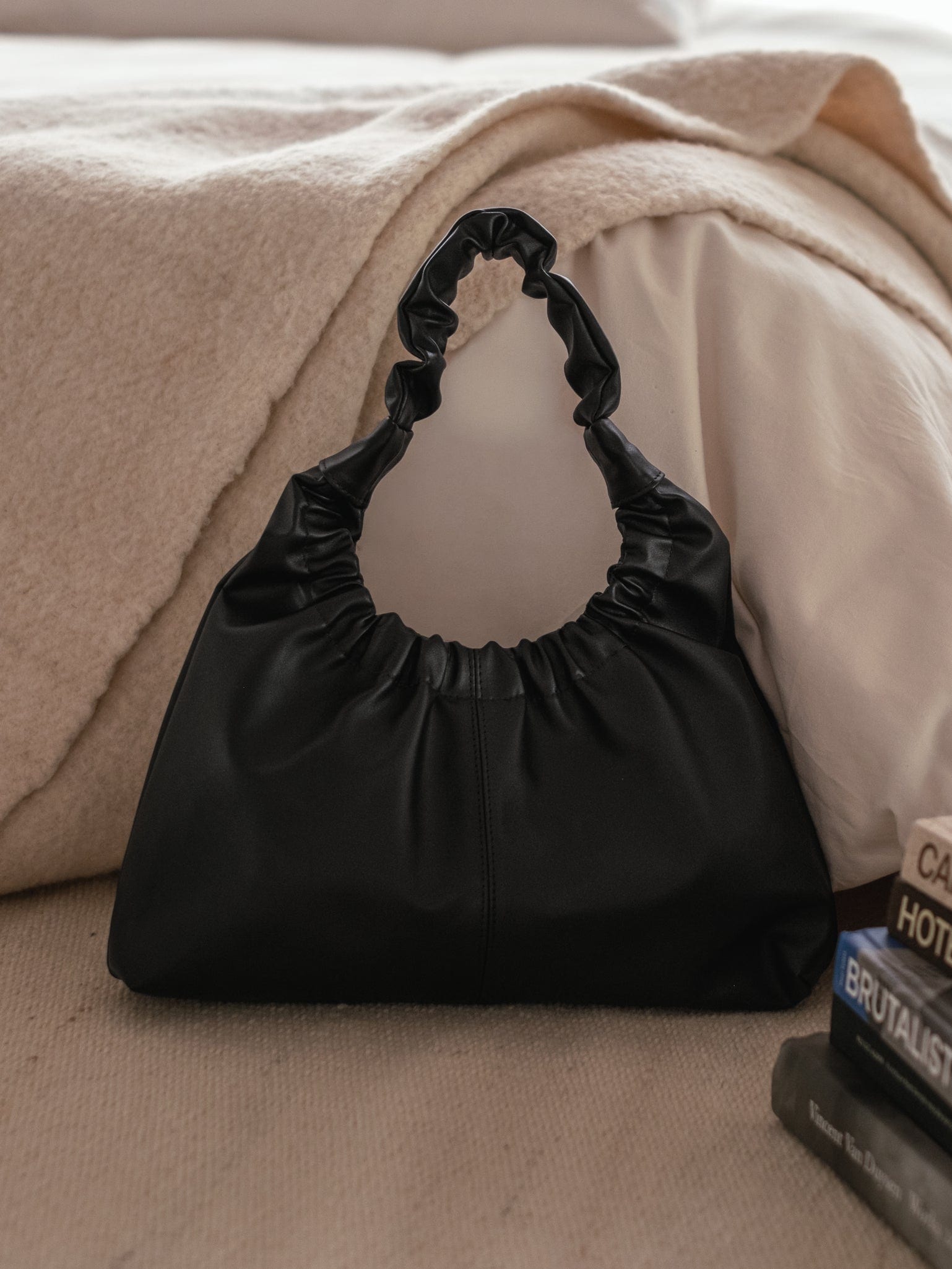 THE DAILY POUCH BAG  - BLACK - imagen 1