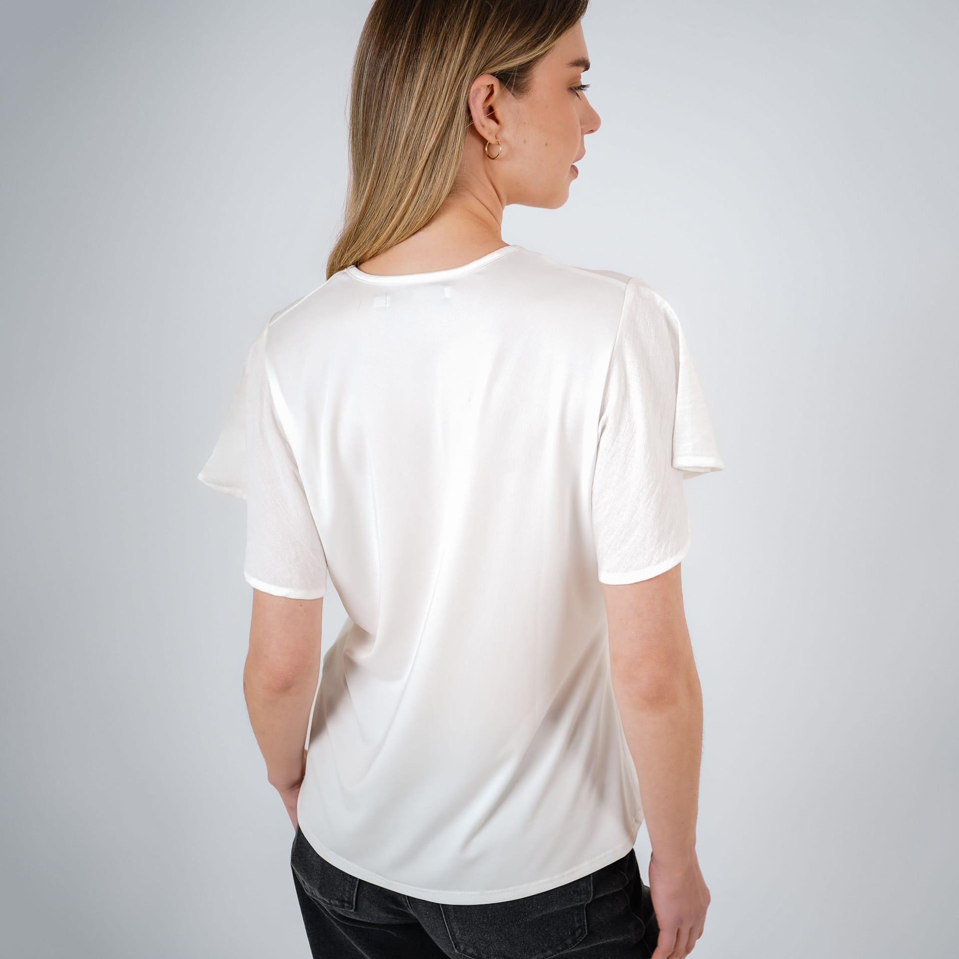 Camiseta cuello redondo manga bolero corta - imagen 4
