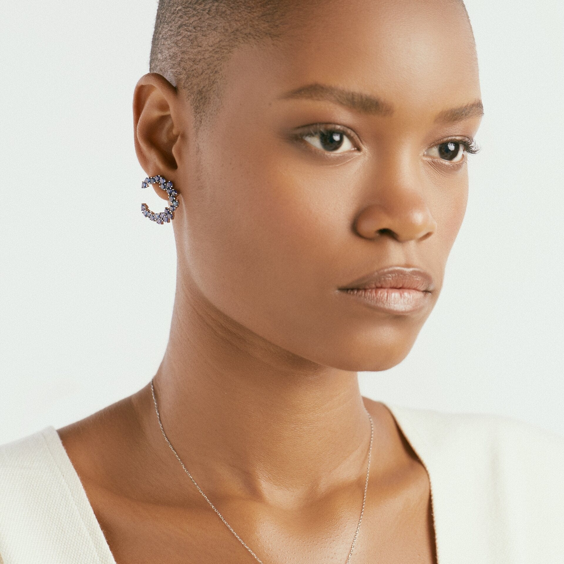Arete Twisted wave hoop - imagen 2