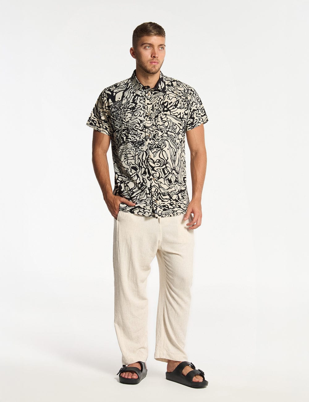 Camisa Regular Fit Pareidolia  negro + crudo Hombre - imagen 3