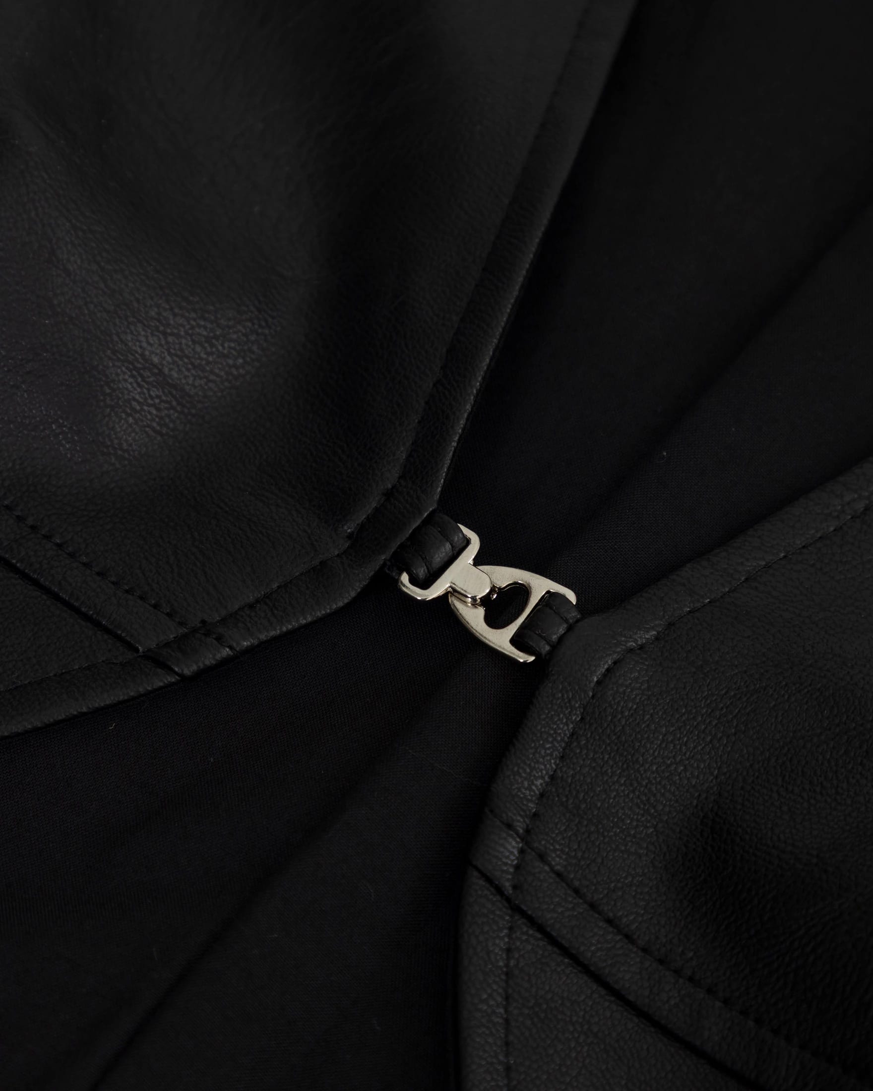 W Basics UNDRGLD Vest Black - imagen 5