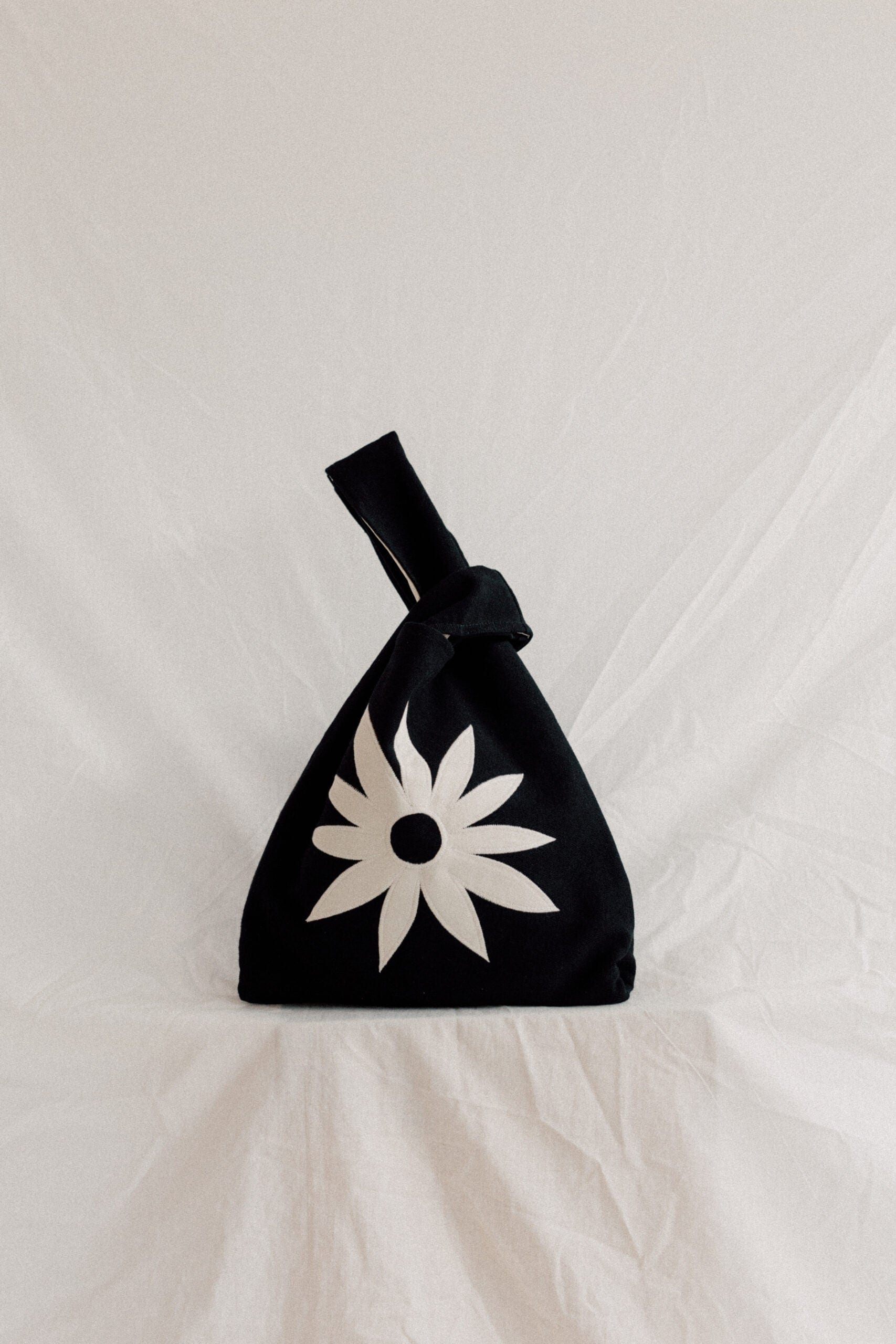Minitote Bag Margarita Negro - imagen 1