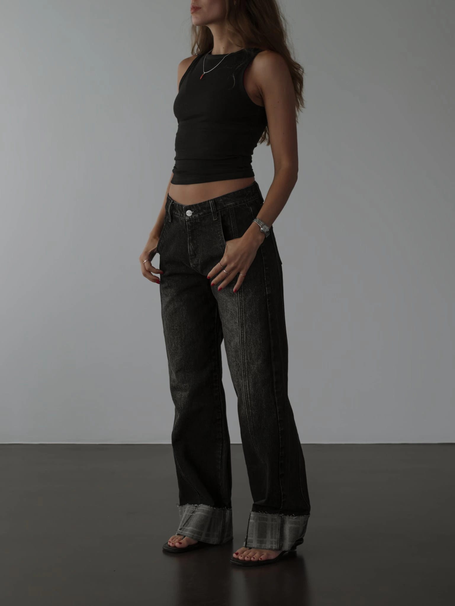 SQUARED CUFF JEAN - BLACK PEPPER - imagen 3