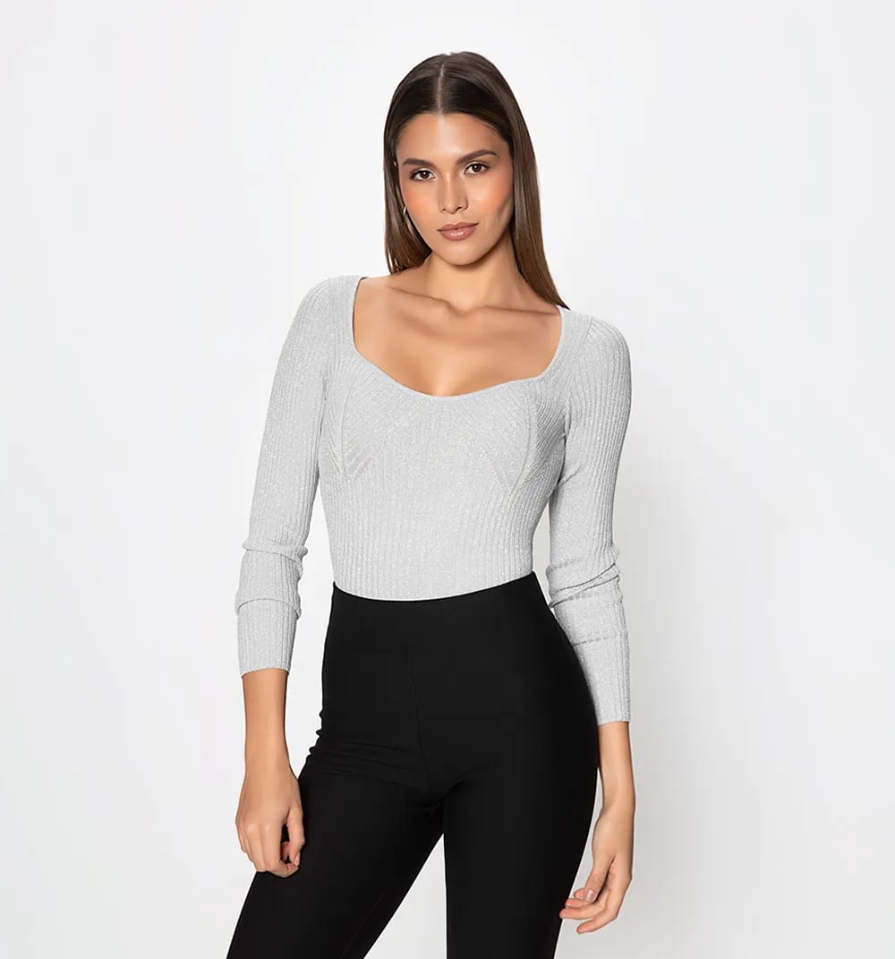 Blusa tejida cuello corazón - imagen 14