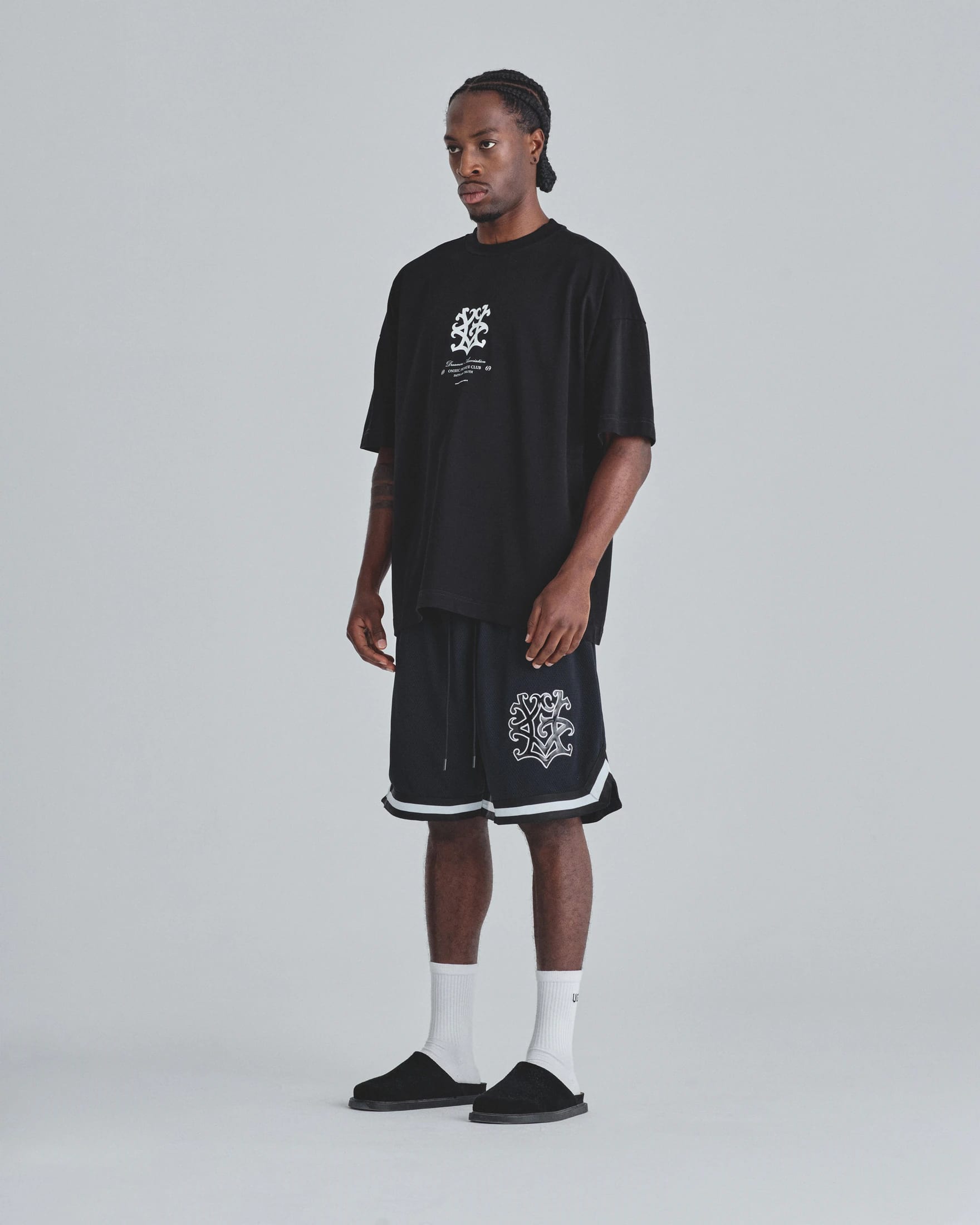 Line UG Monogram Tshirt Black - imagen 5