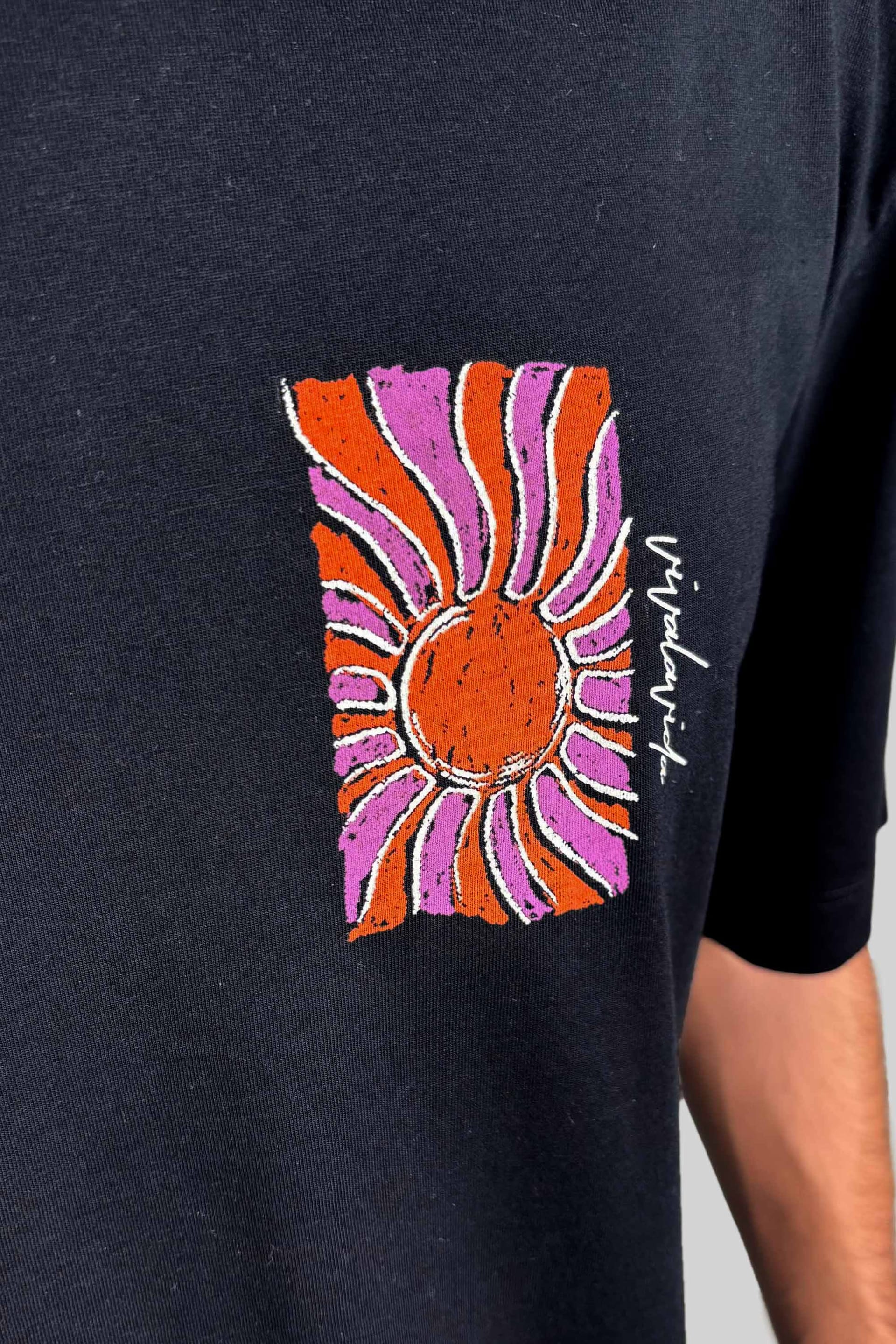 CAMISETA OVERSIZE BLOOM - imagen 5