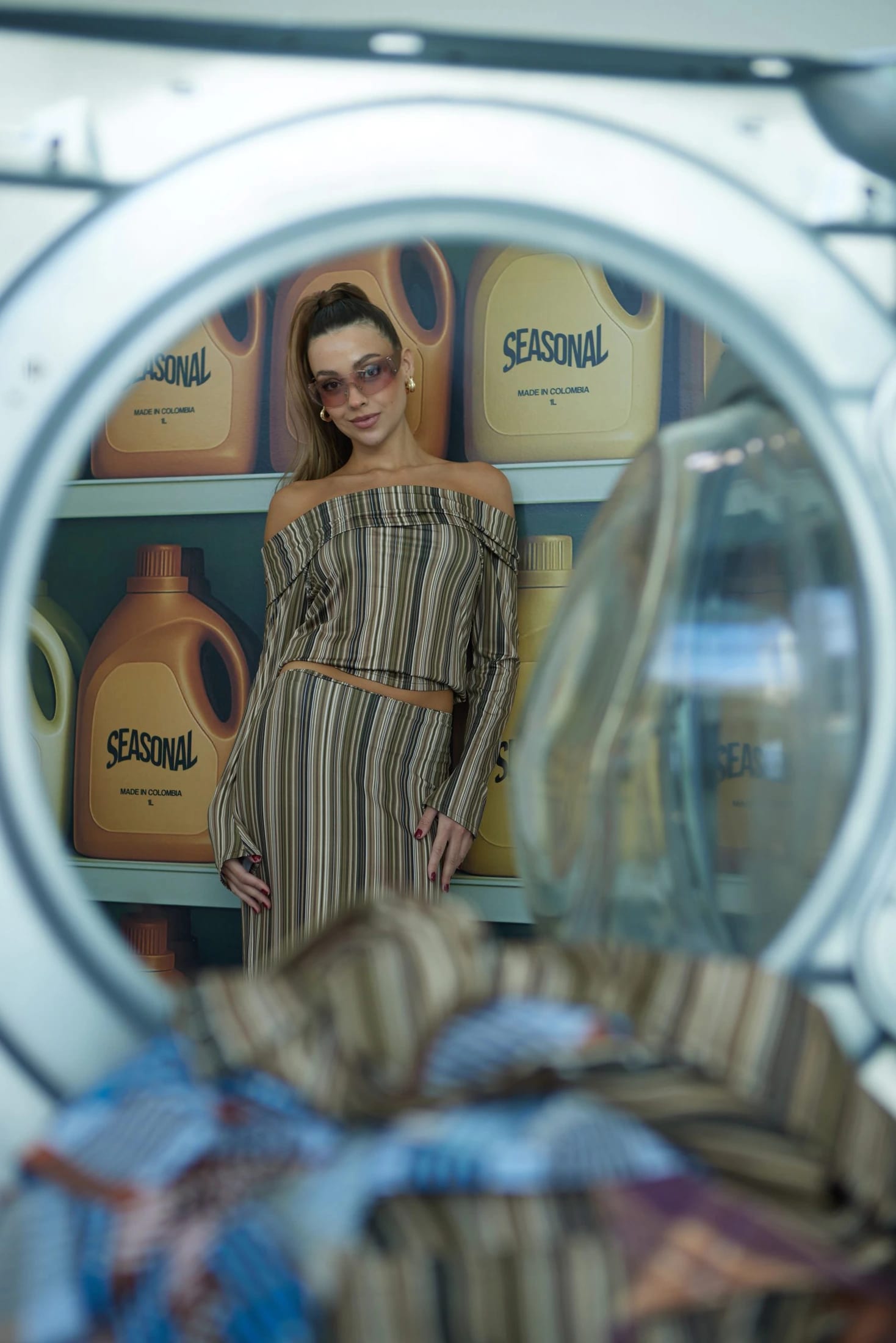 Off Shoulder Top In Desert Burn - imagen 2