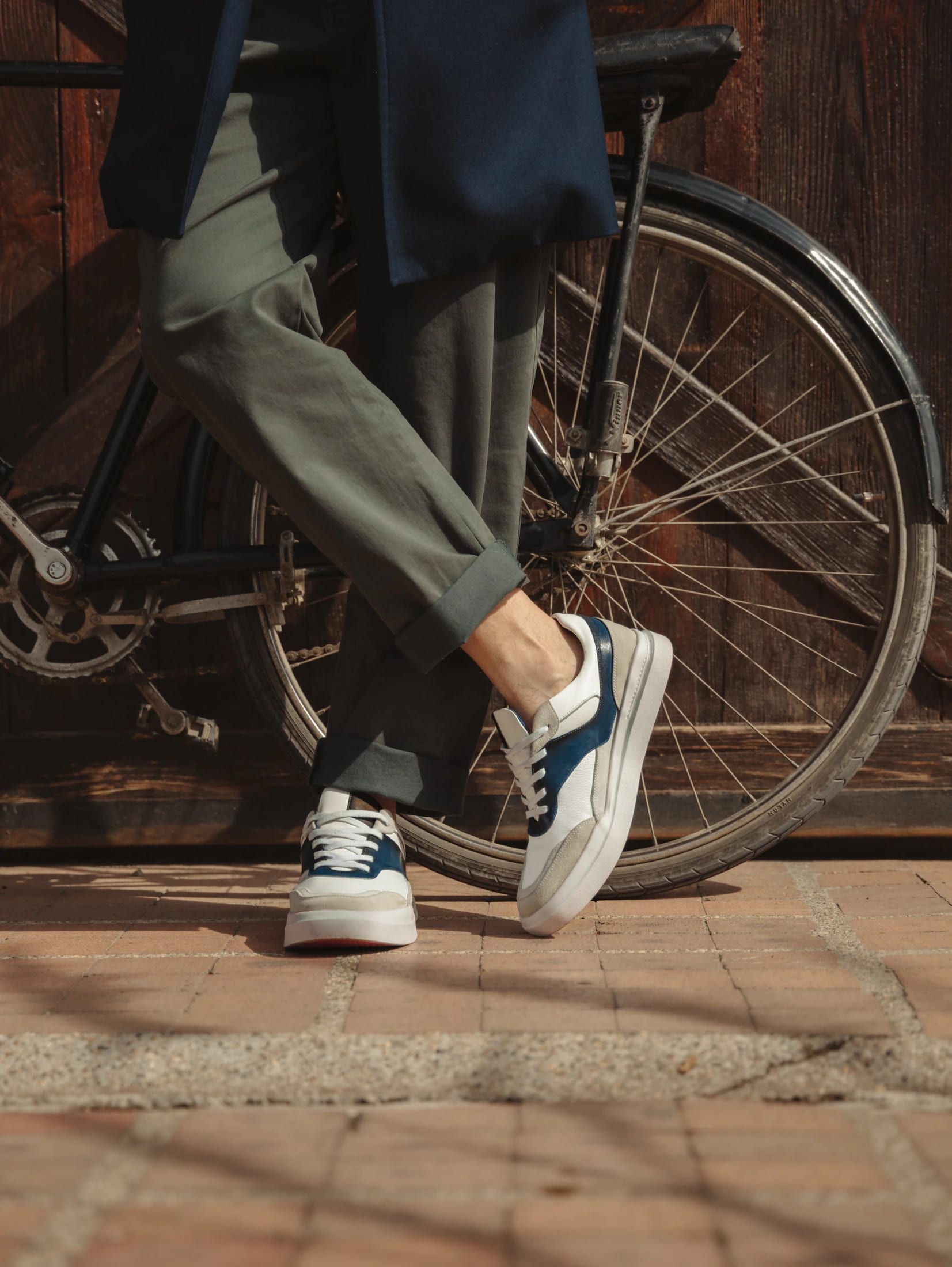 Sneaker Enzo Blanco-Azul - imagen 2