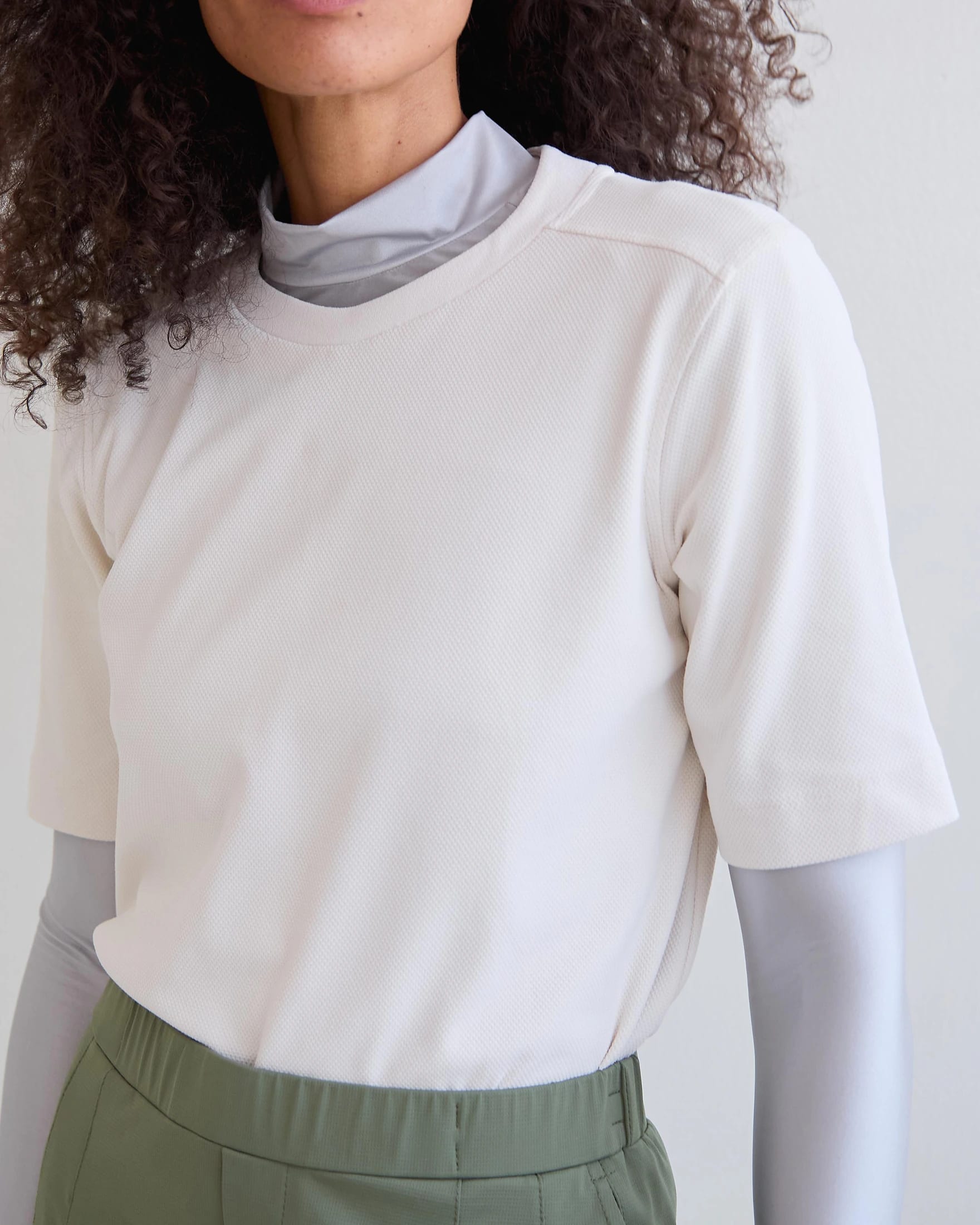 Camiseta Tech UV50+ Marfil RADIANTE - imagen 2