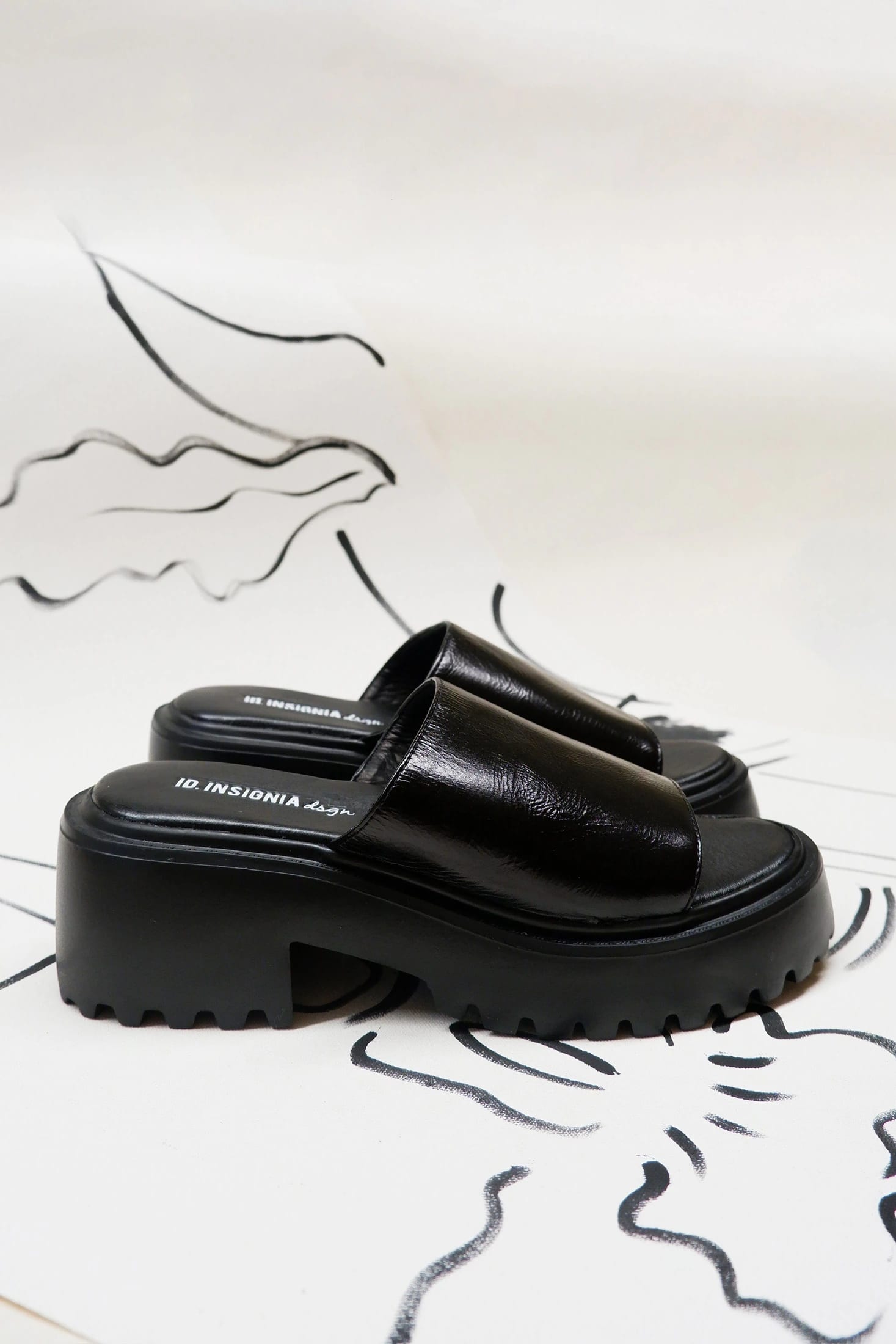 Tokio 90s Sandal - Negro - imagen 2