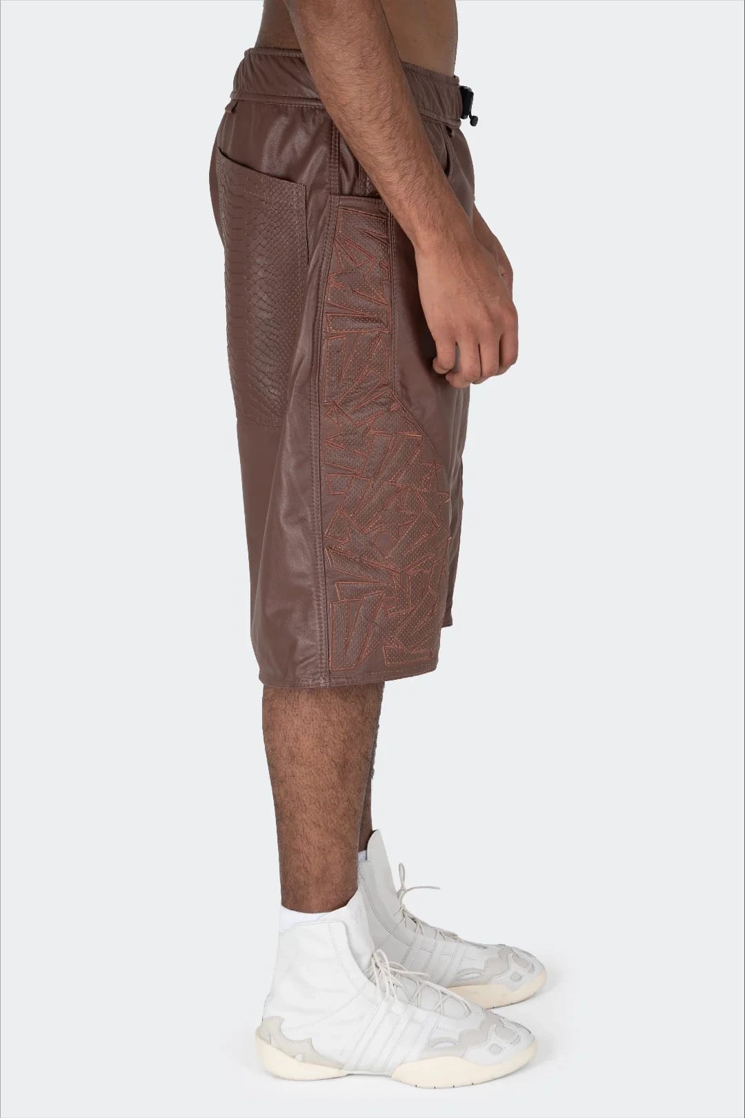 VENENO SHORT CUERO BROWN SHEATH - imagen 3
