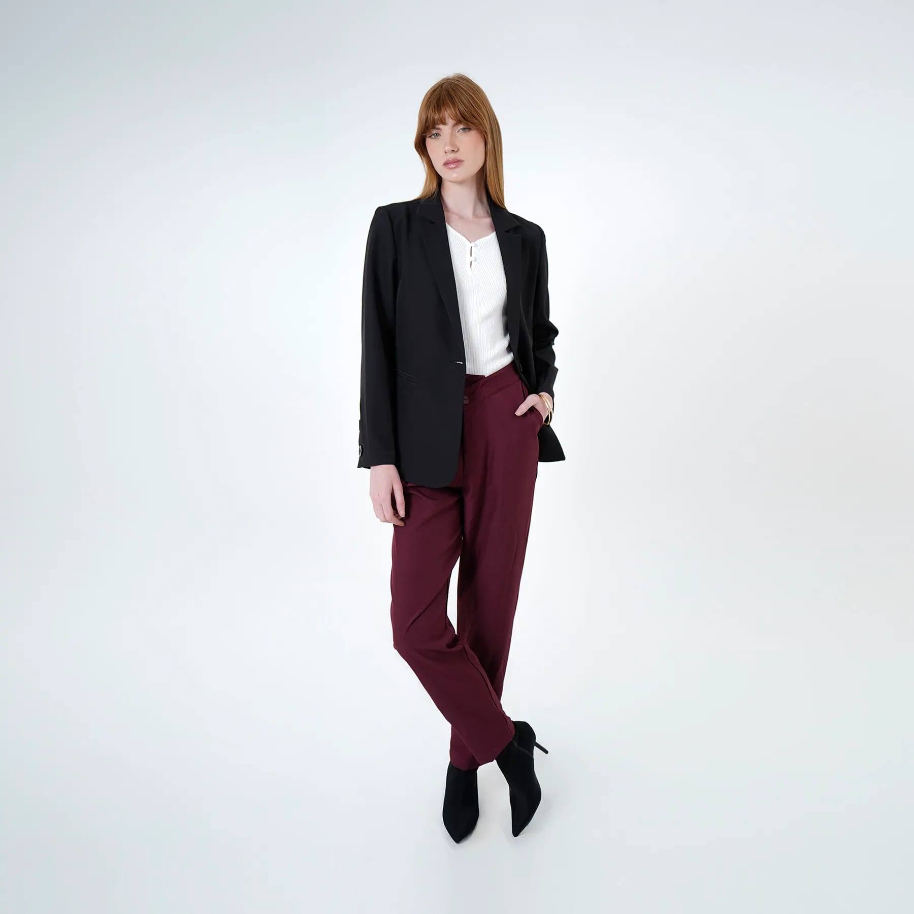 Chaqueta blazer básico con solapa y botones - imagen 23