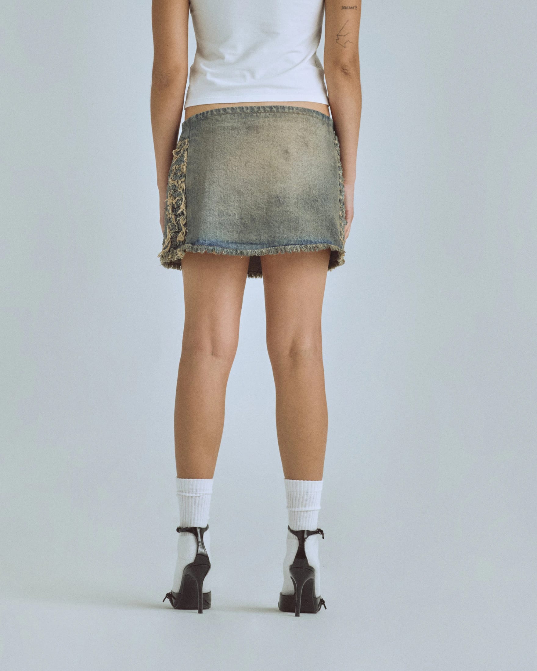 W Santa Union Basic Ripped Skirt Dirty Blue - imagen 7