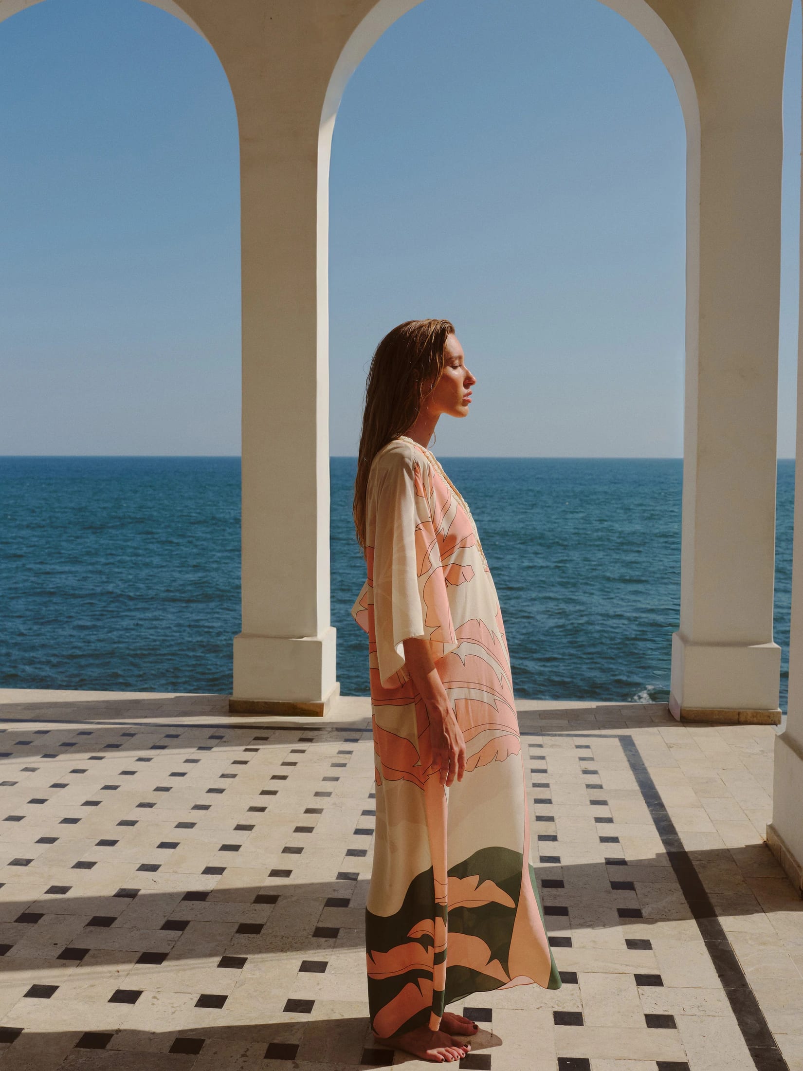 Andina Hand-Embroidered Crepe Tunic / Peach Palms - imagen 5