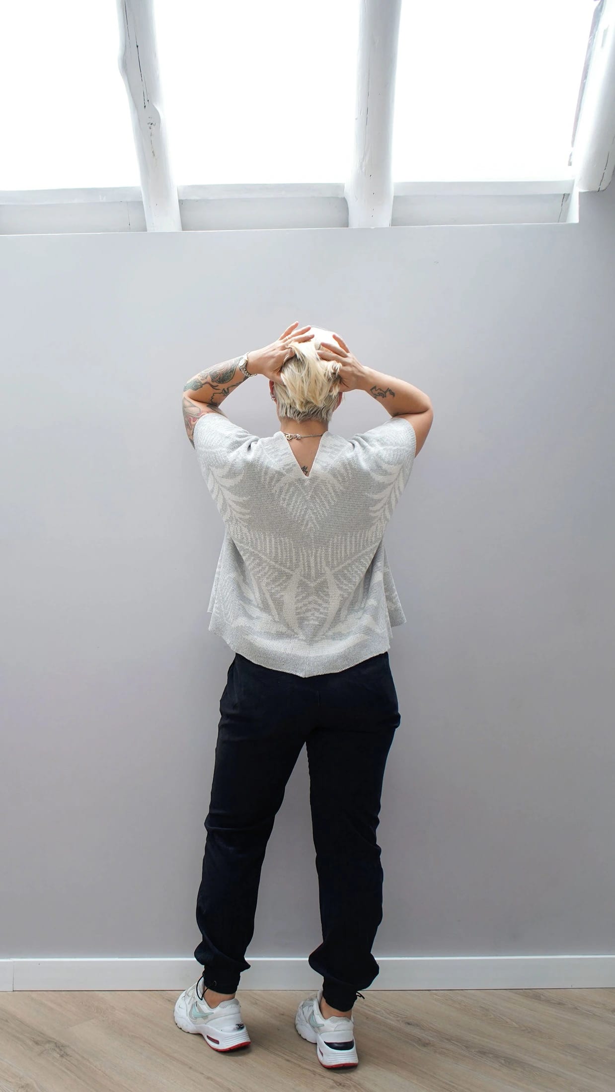 Blusa Palmas - gris claro y crudo - imagen 8
