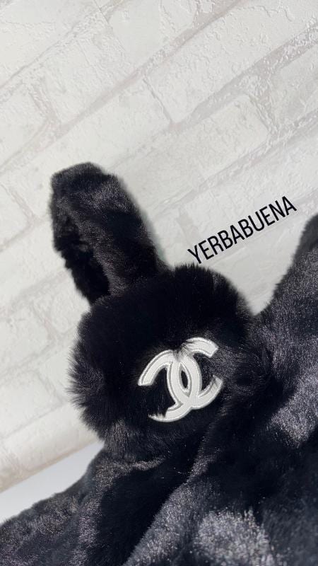 SET CHANEL BUFANDA Y OREJERAS - imagen 2