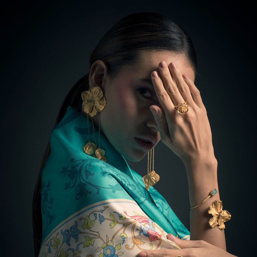 Hygrandeas and Petals Earrings - imagen 3