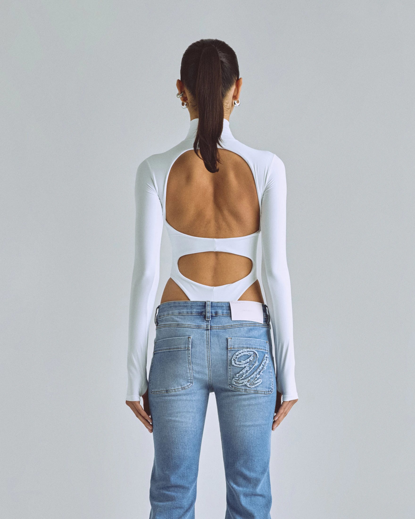 Basics Turtleneck Backless Body White - imagen 6