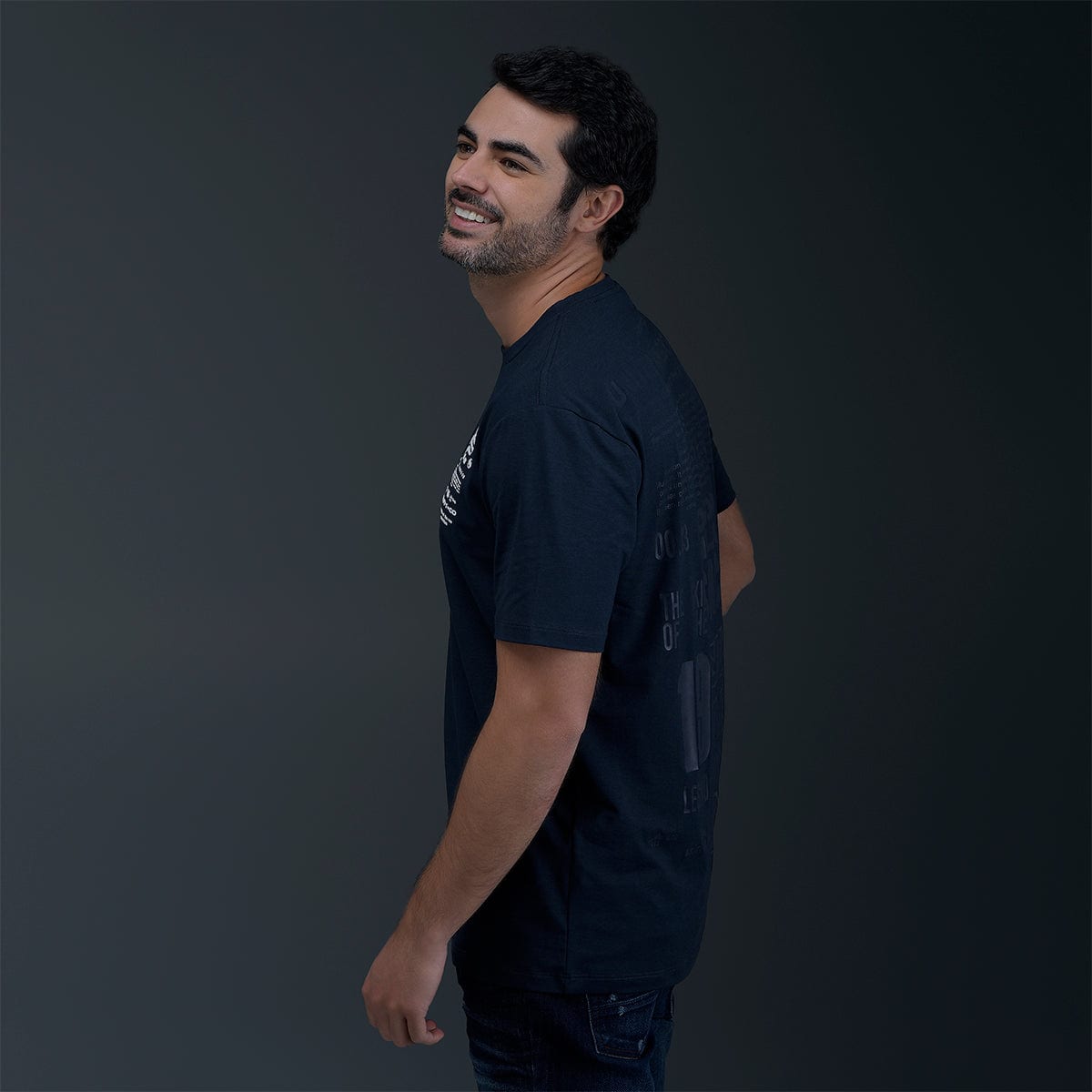 Camiseta Regular Negra - imagen 3