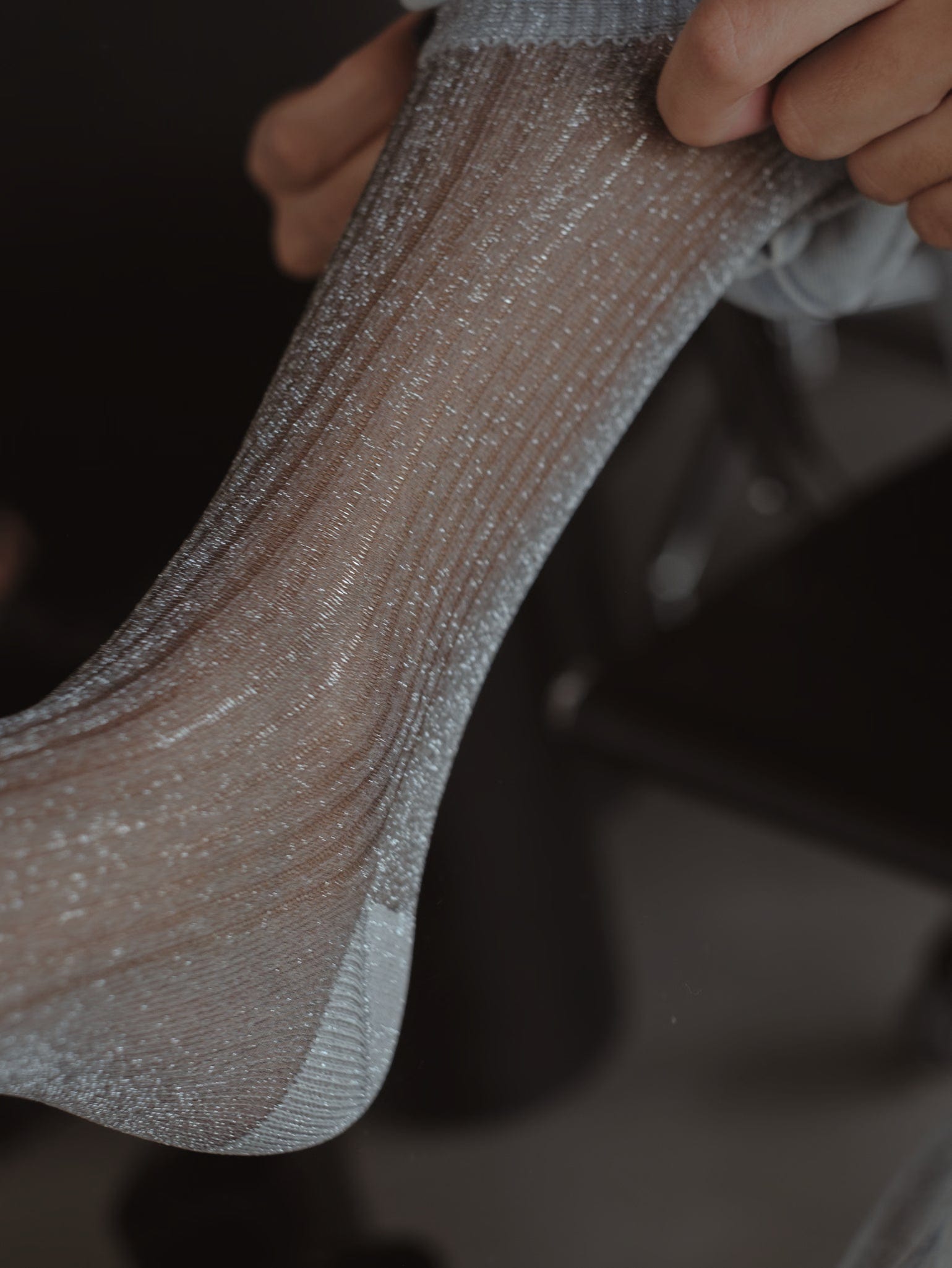MESH SHINY SOCKS - PLATINUM - imagen 3