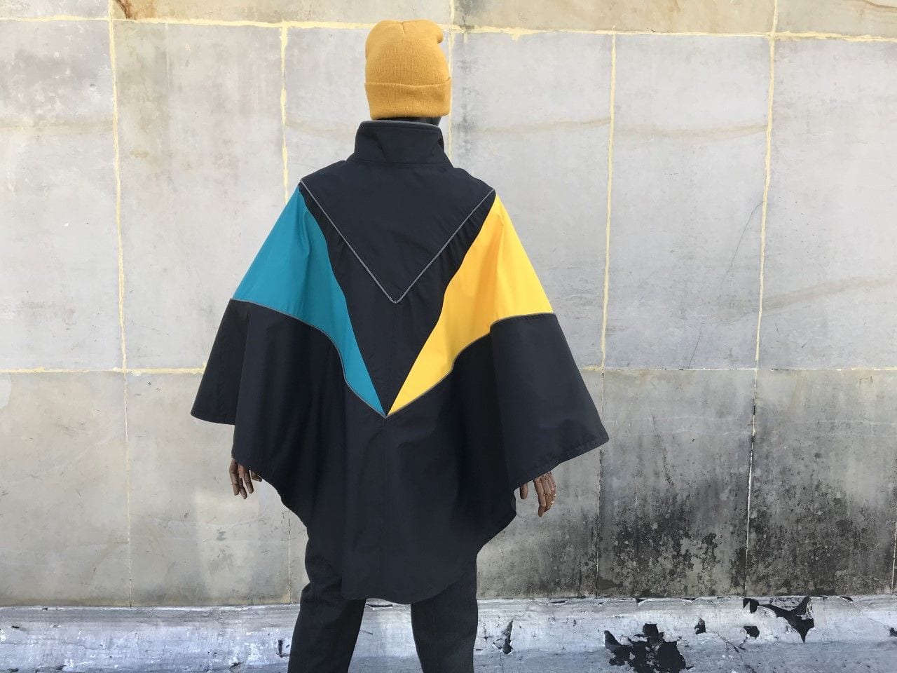 Poncho KP-49 - imagen 4